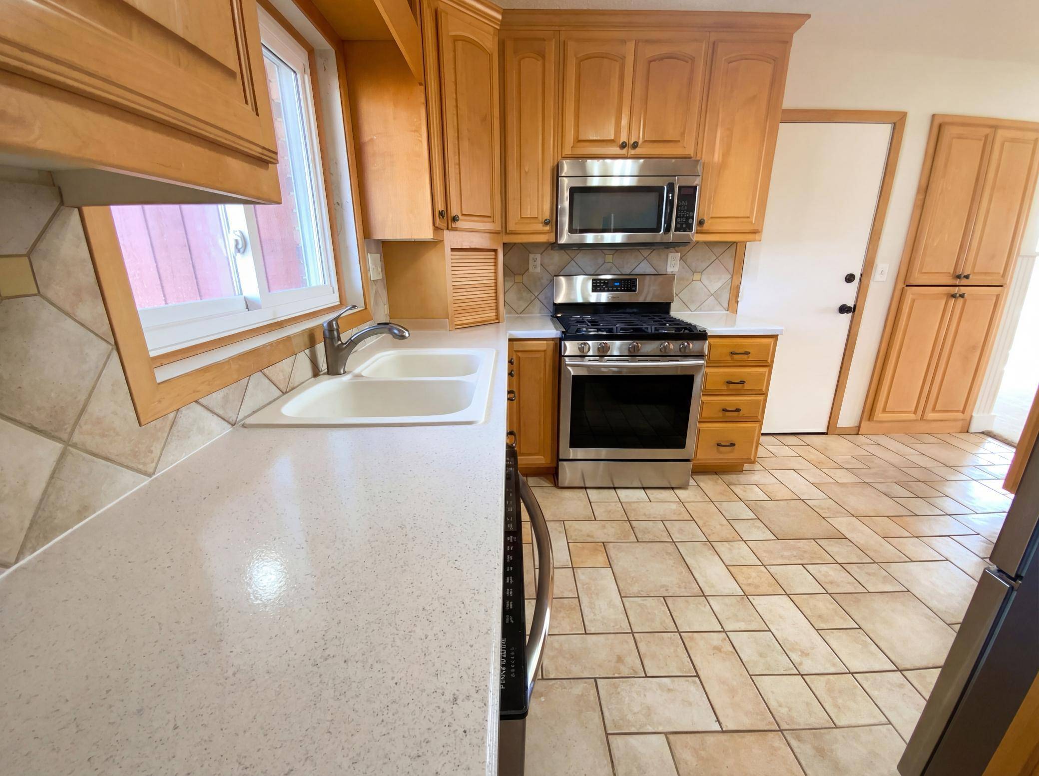 510 24th ST SW, Rochester, MN 55902