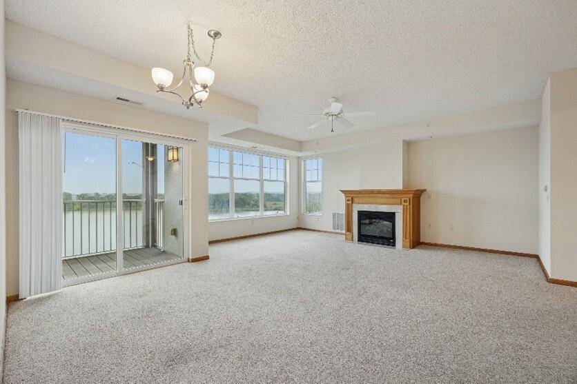 1900 Rush Lake TRL #315, New Brighton, MN 55112