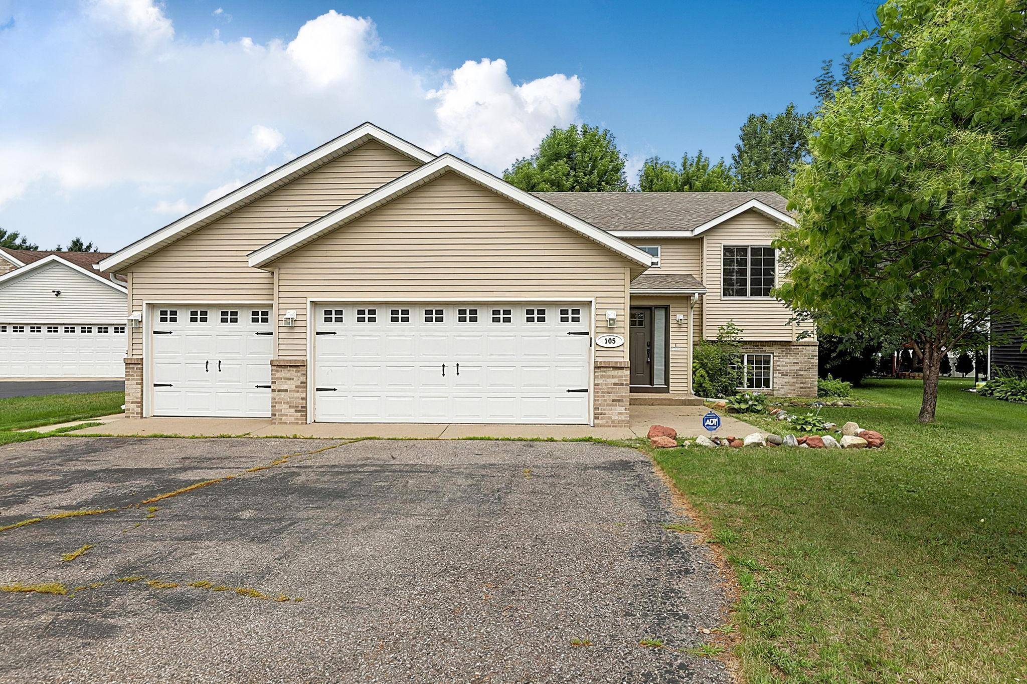 105 Iris LN NE, Saint Joseph, MN 56374
