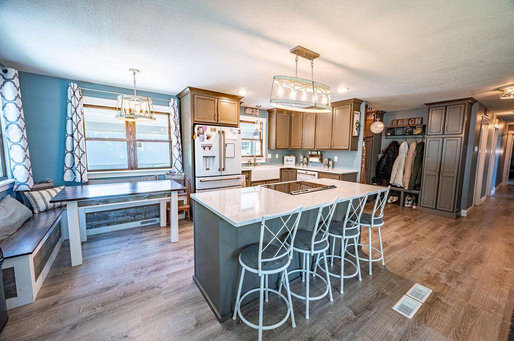 195 W Humble AVE, Ellsworth, WI 54011