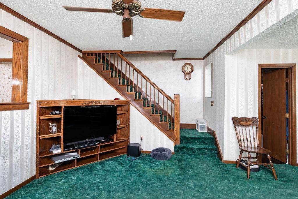1364 12th AVE S, Fargo, ND 58103