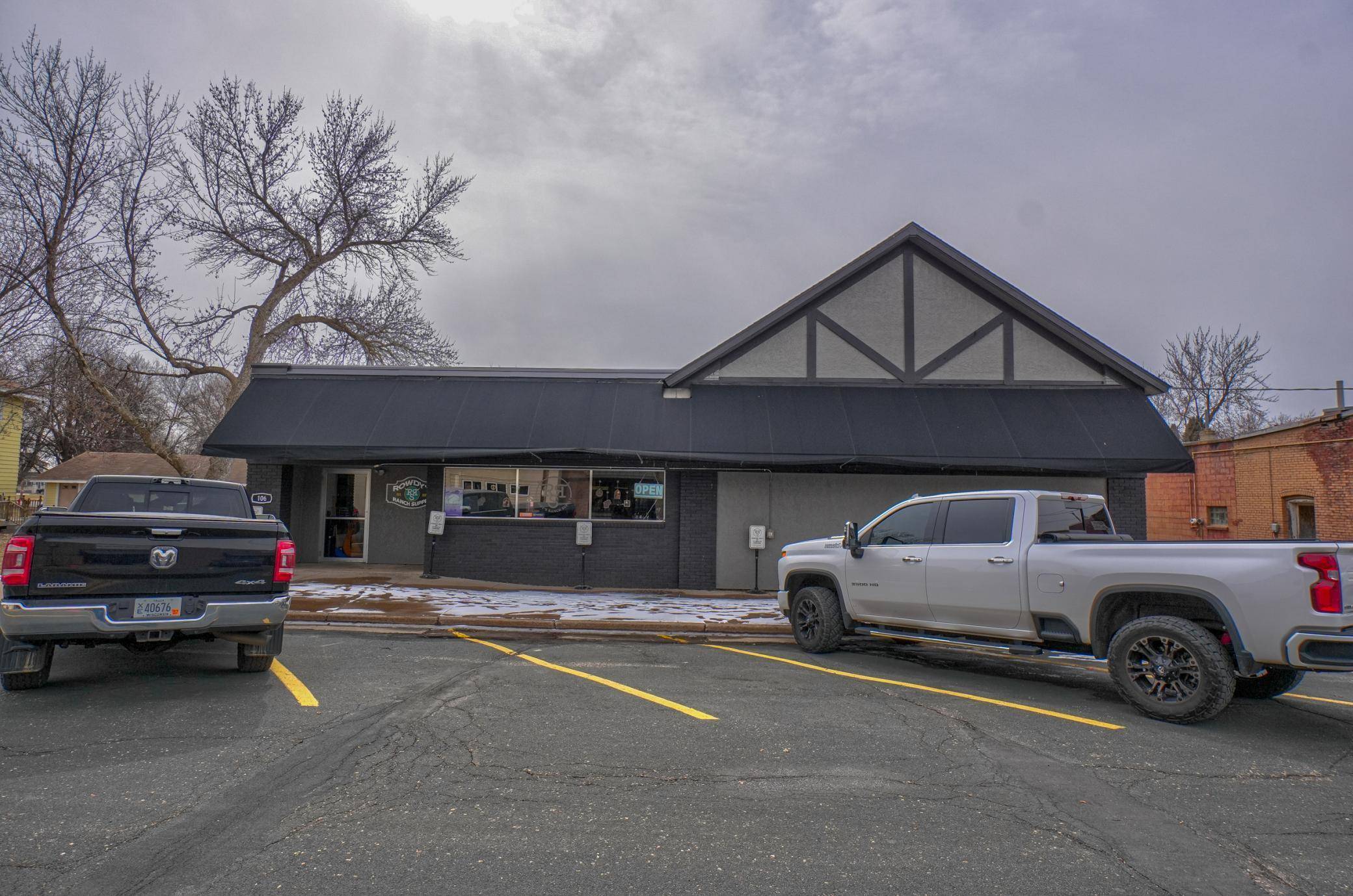 106 W Main ST, Roberts, WI 54023