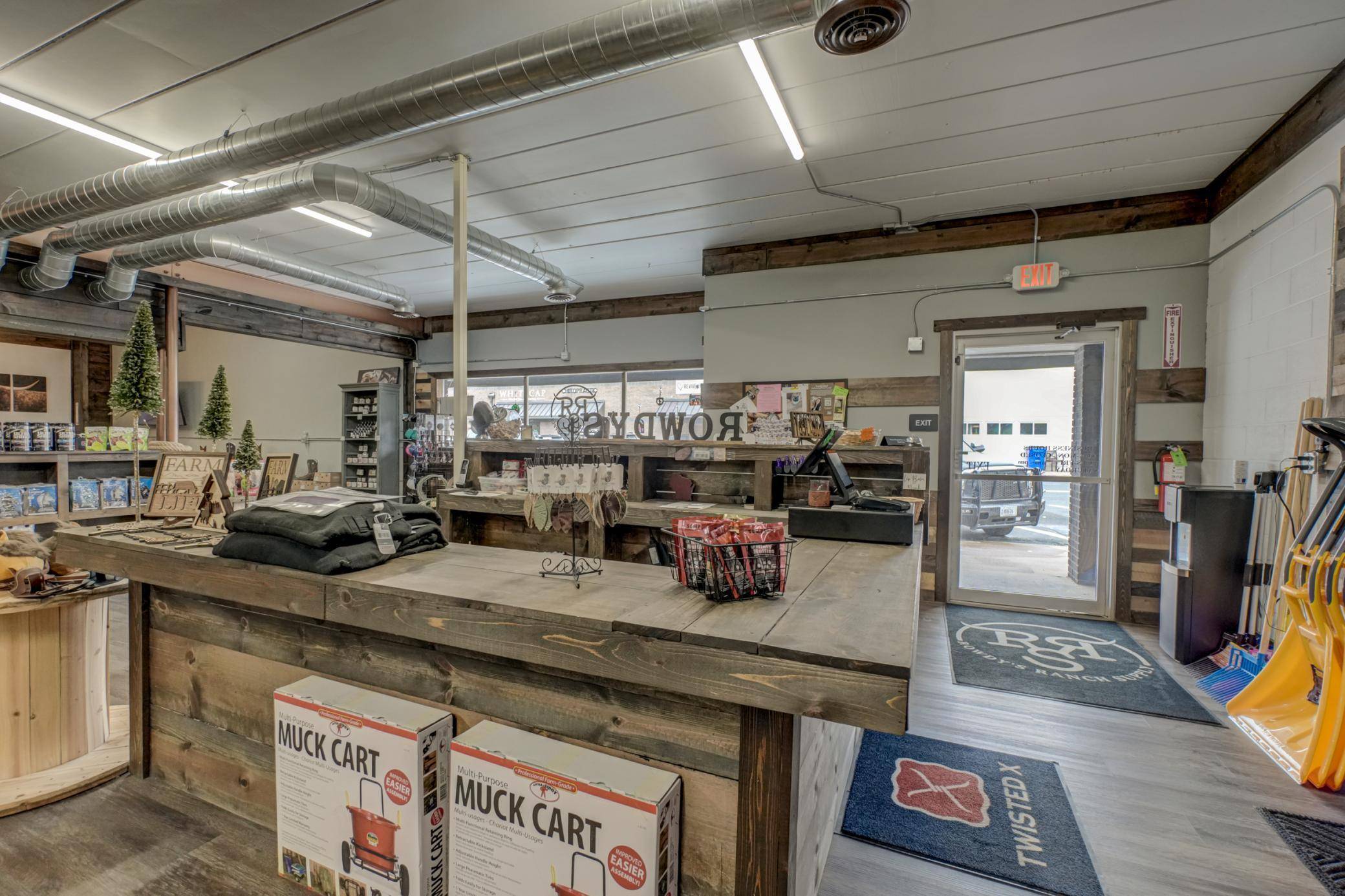 106 W Main ST, Roberts, WI 54023