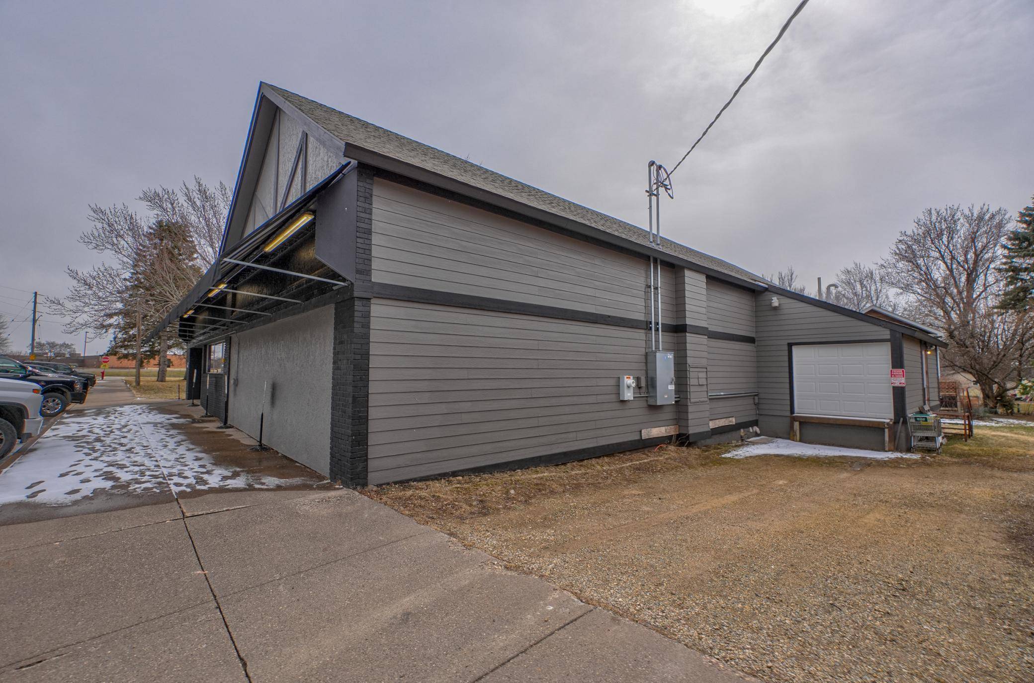 106 W Main ST, Roberts, WI 54023