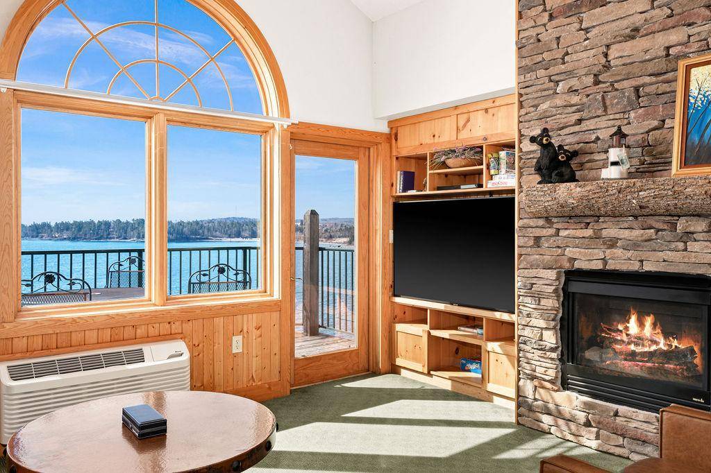 1412 #3-401a Burlington Road, Two Harbors, MN 55616