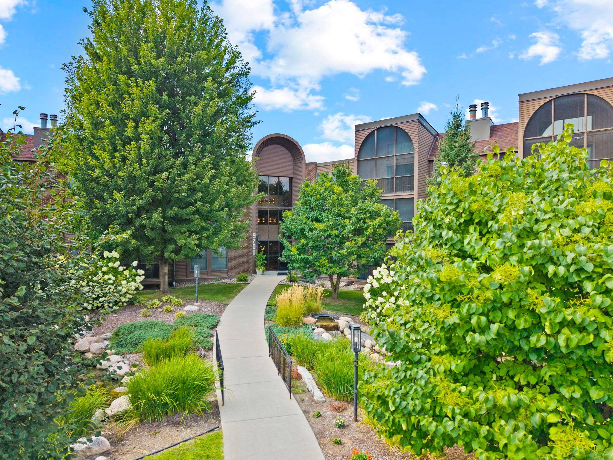 9700 Portland AVE S #332, Bloomington, MN 55420