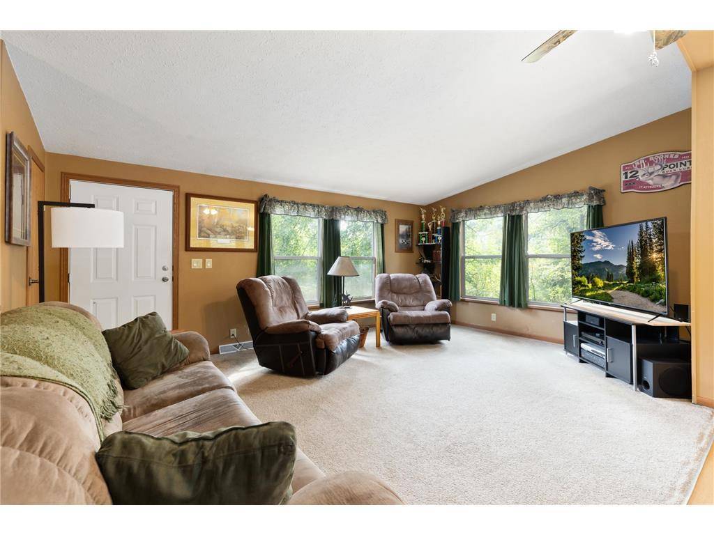969 Dosh RD, Fort Ripley, MN 56449