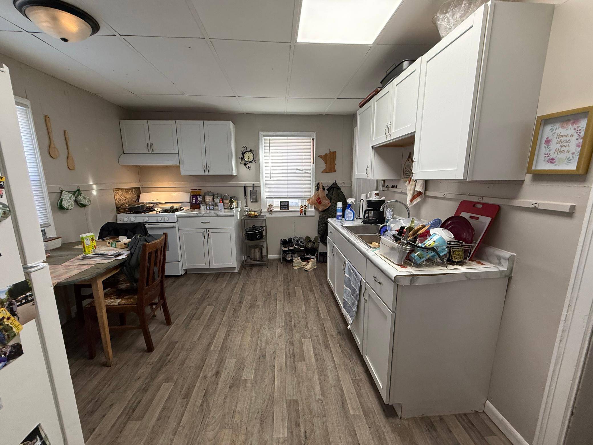 669 Old Highway 8 NW, New Brighton, MN 55112