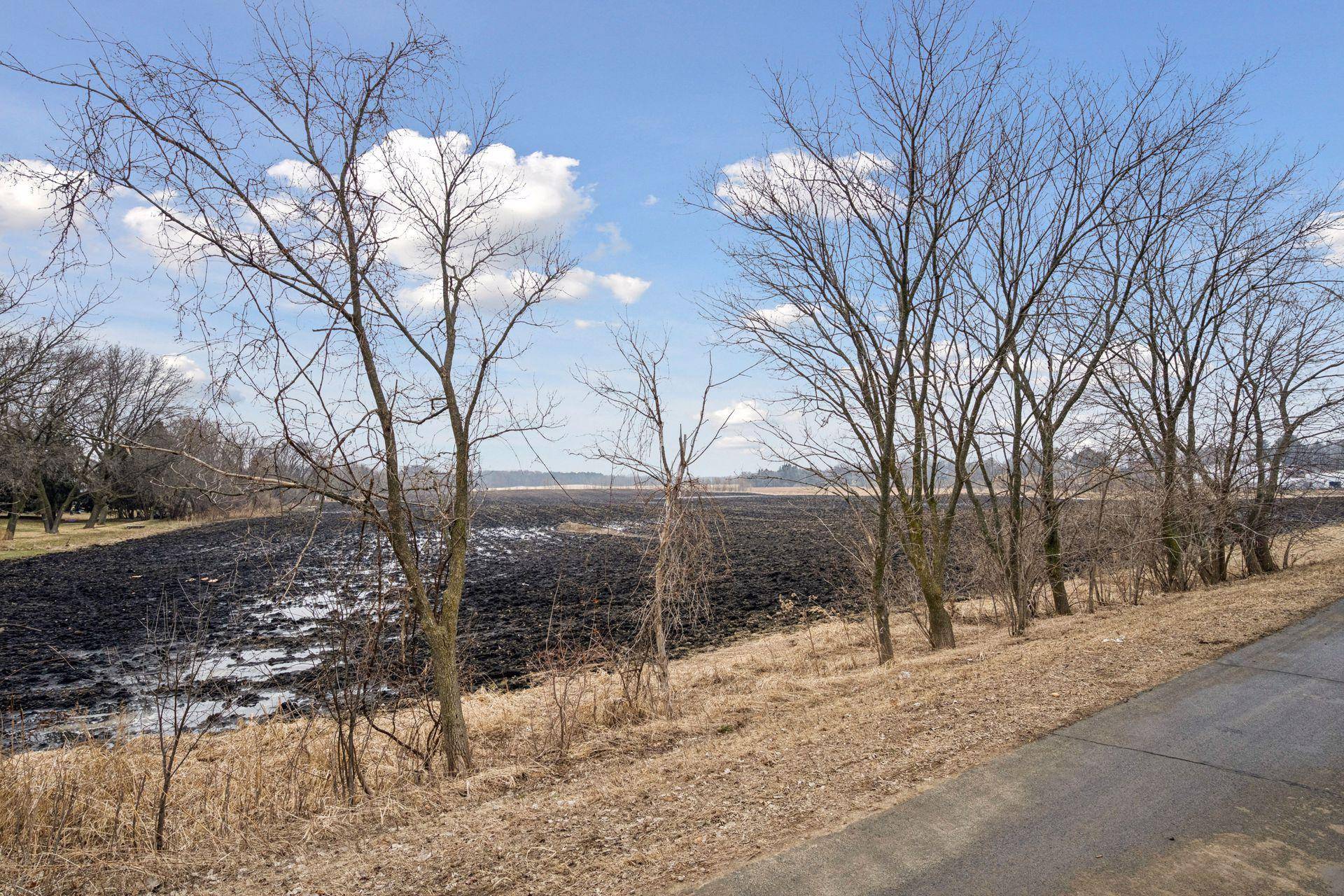23x Medina RD, Medina, MN 55340