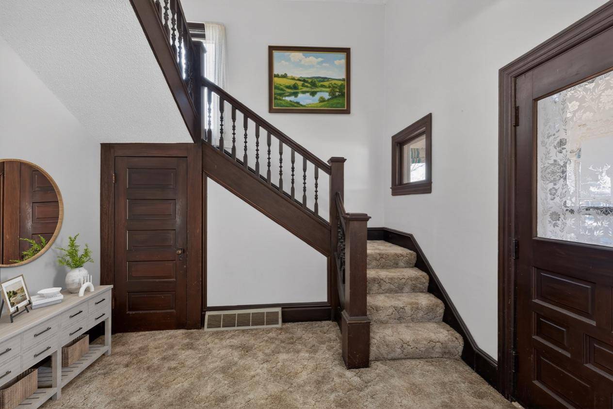 815 E Center ST, Rochester, MN 55904