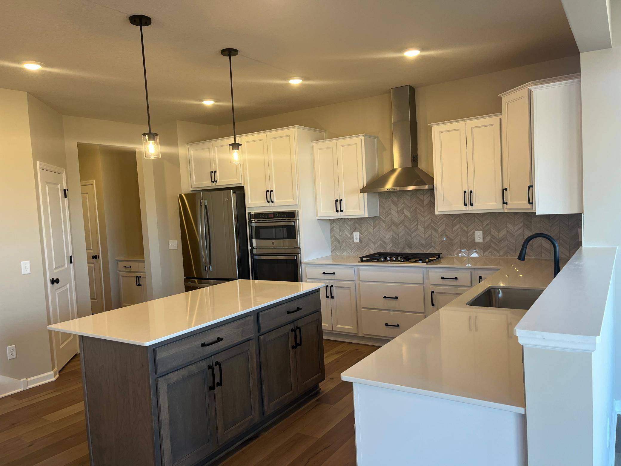 986 Big Woods DR, Delano, MN 55328