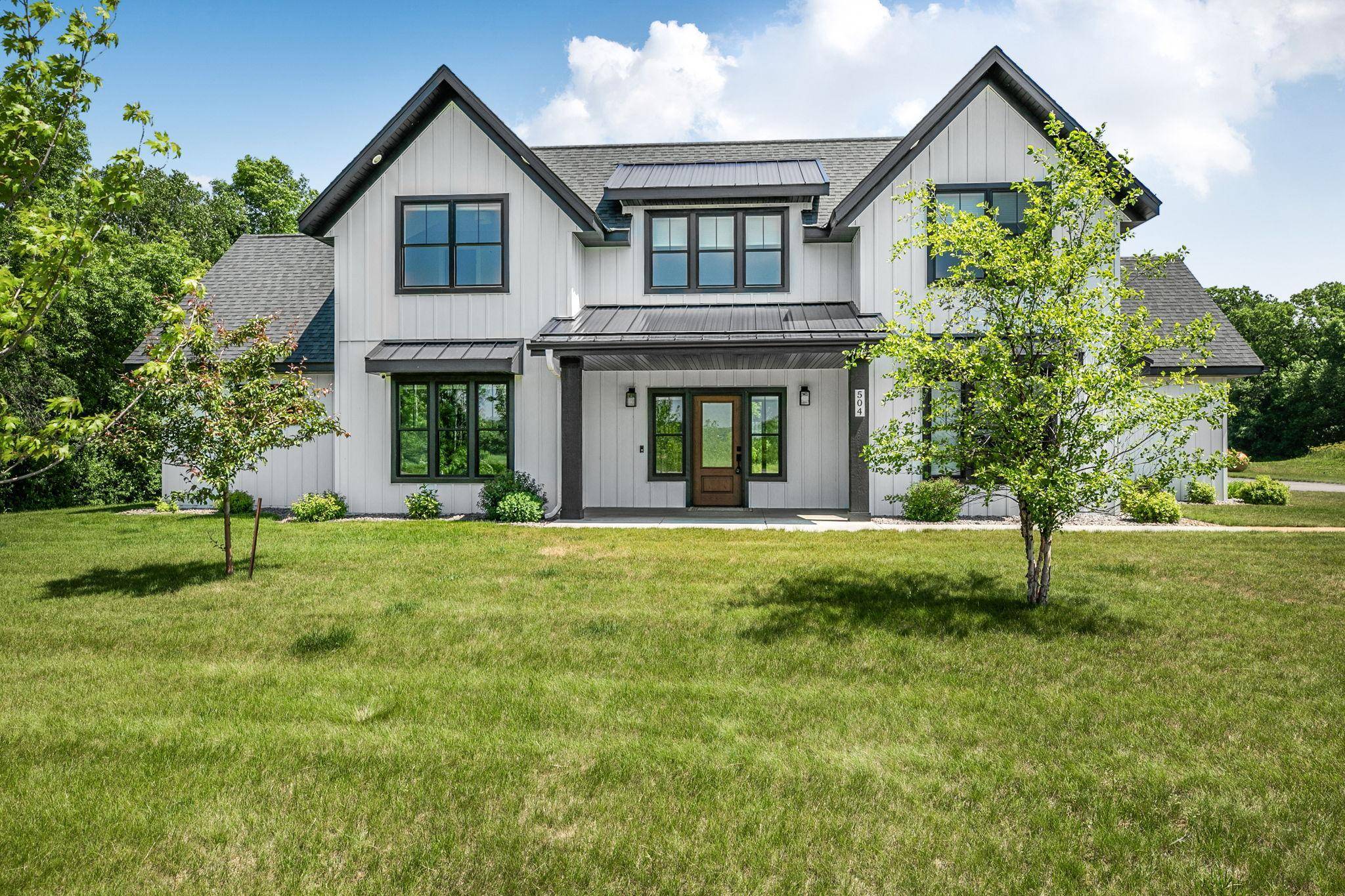 504 Northern Meadows LN, Sartell, MN 56377