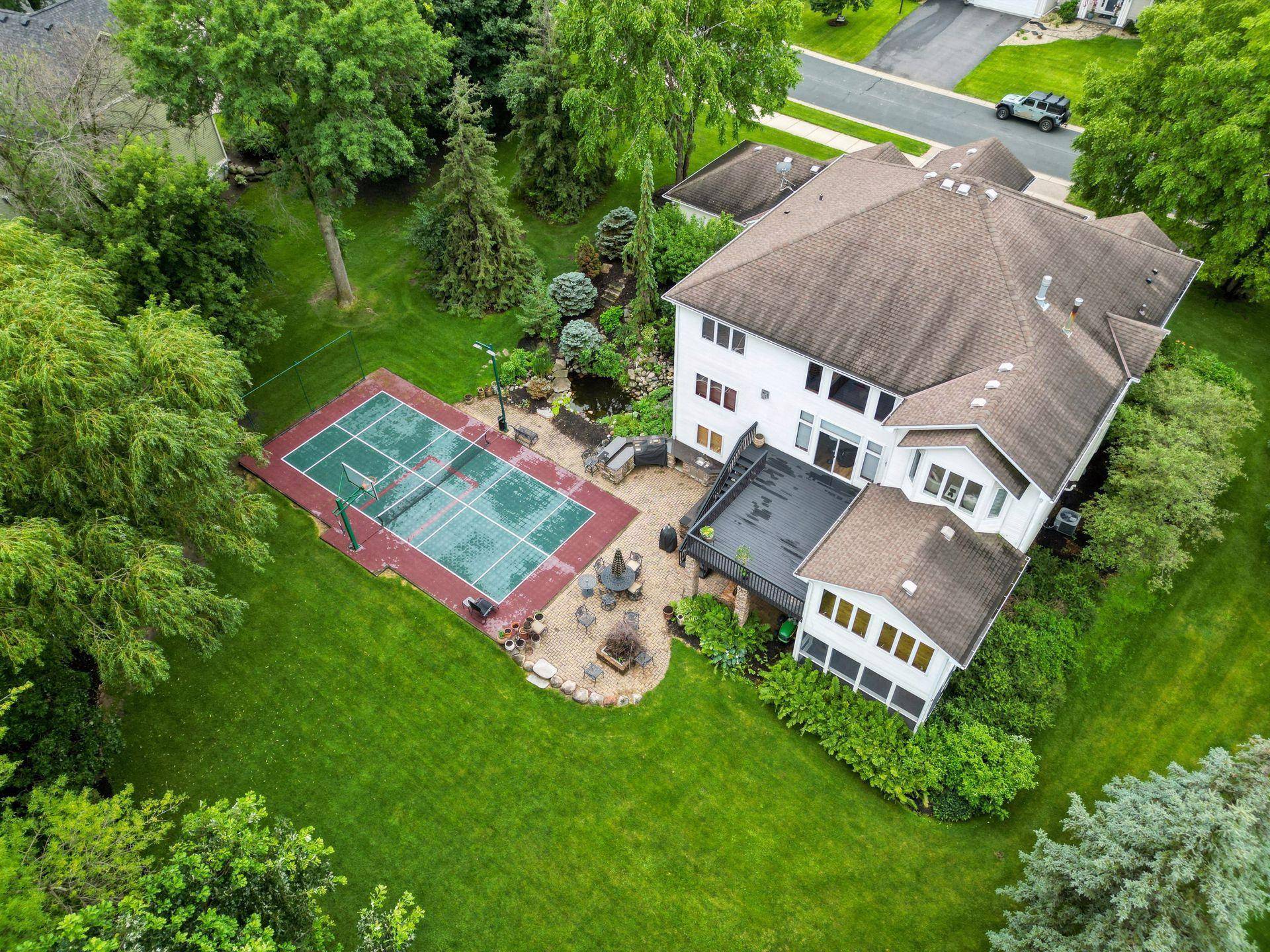 17558 George Moran DR, Eden Prairie, MN 55347