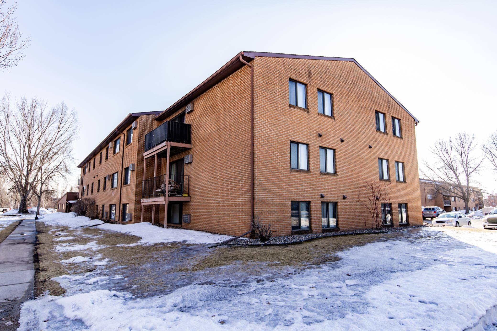 3619 Landeco LN, Grand Forks, ND 58201
