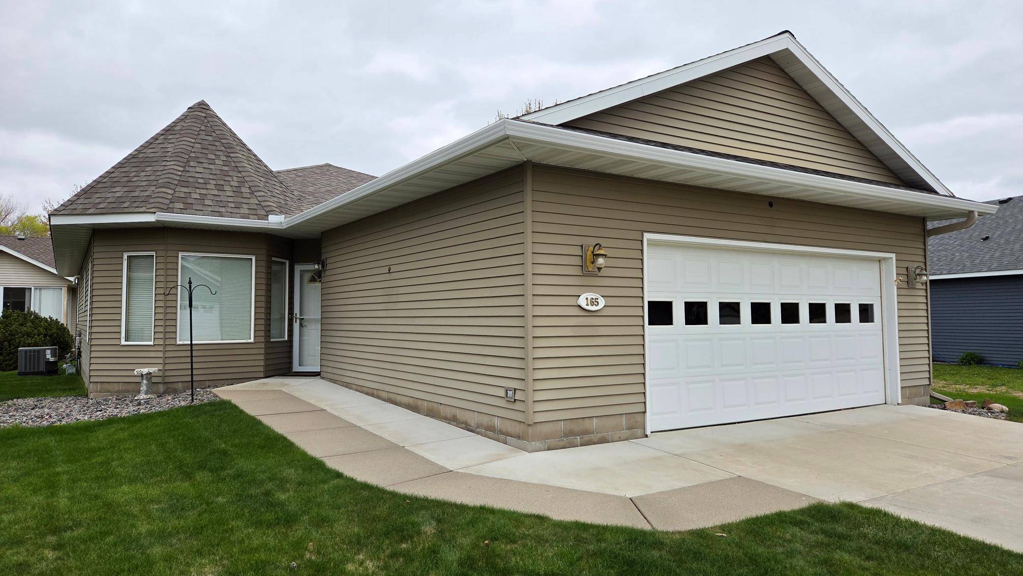 165 Cardinal LN, Clearwater, MN 55320
