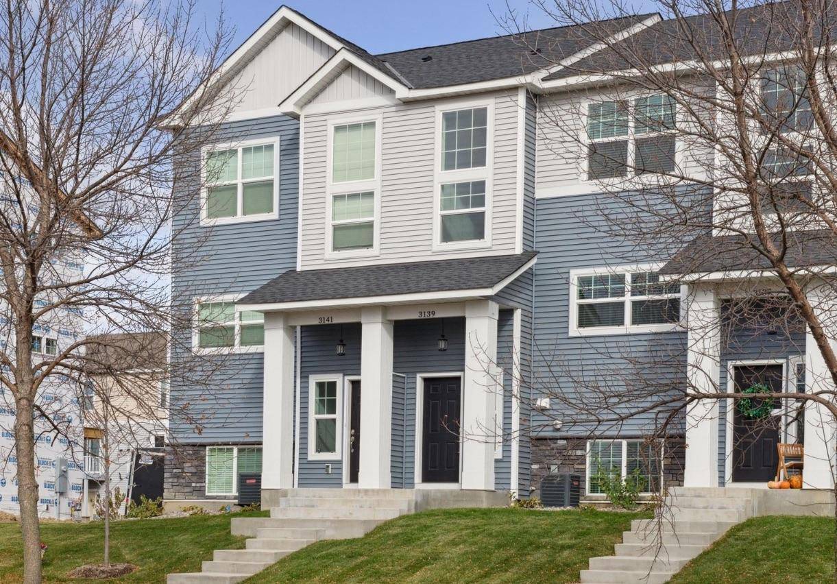 3139 Clover Ridge DR, Chaska, MN 55318