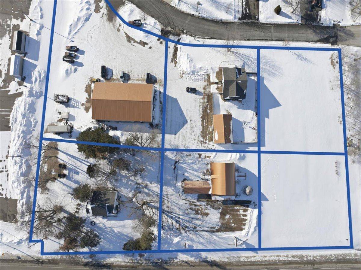 1813 11th AVE, Baldwin, WI 54002