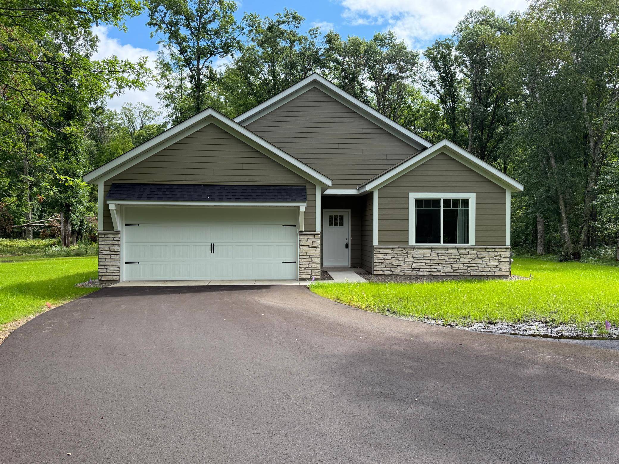 35662 Bonnie Lakes RD, Crosslake, MN 56442