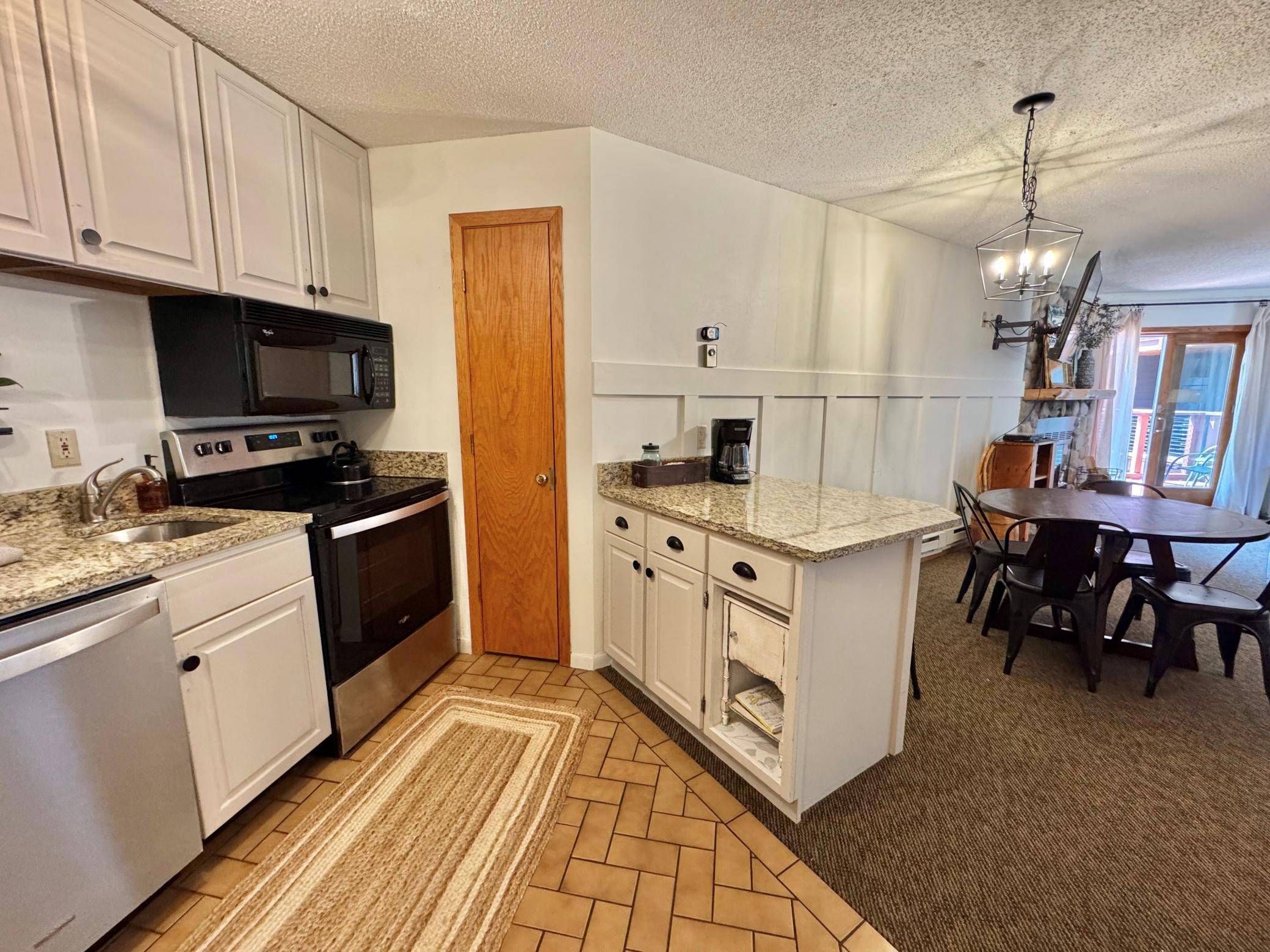128 Bridge Run LN #B, Lutsen, MN 55612