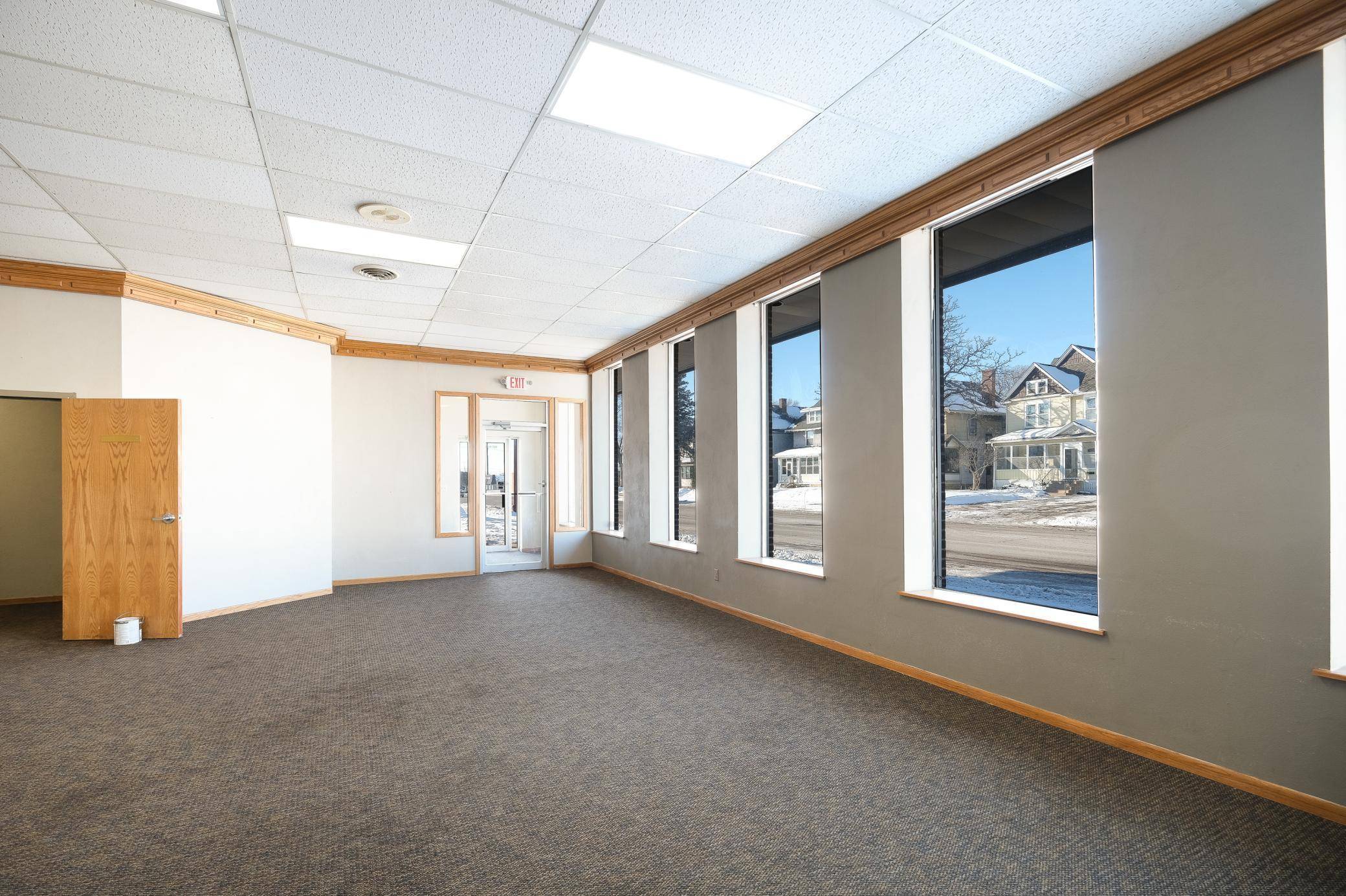 915 S Front ST, Mankato, MN 56001