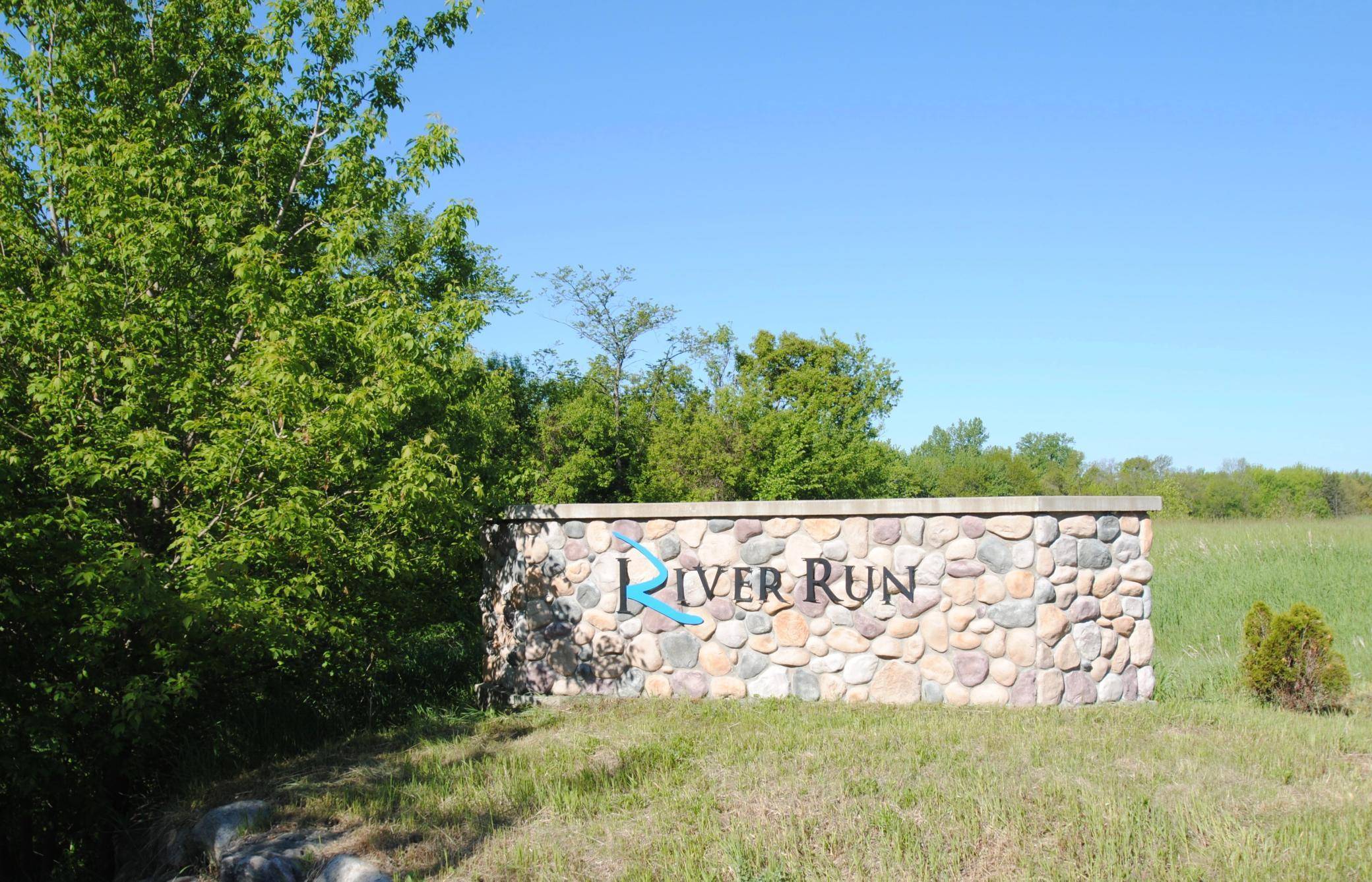 4851 Maple ST, Rockford, MN 55373