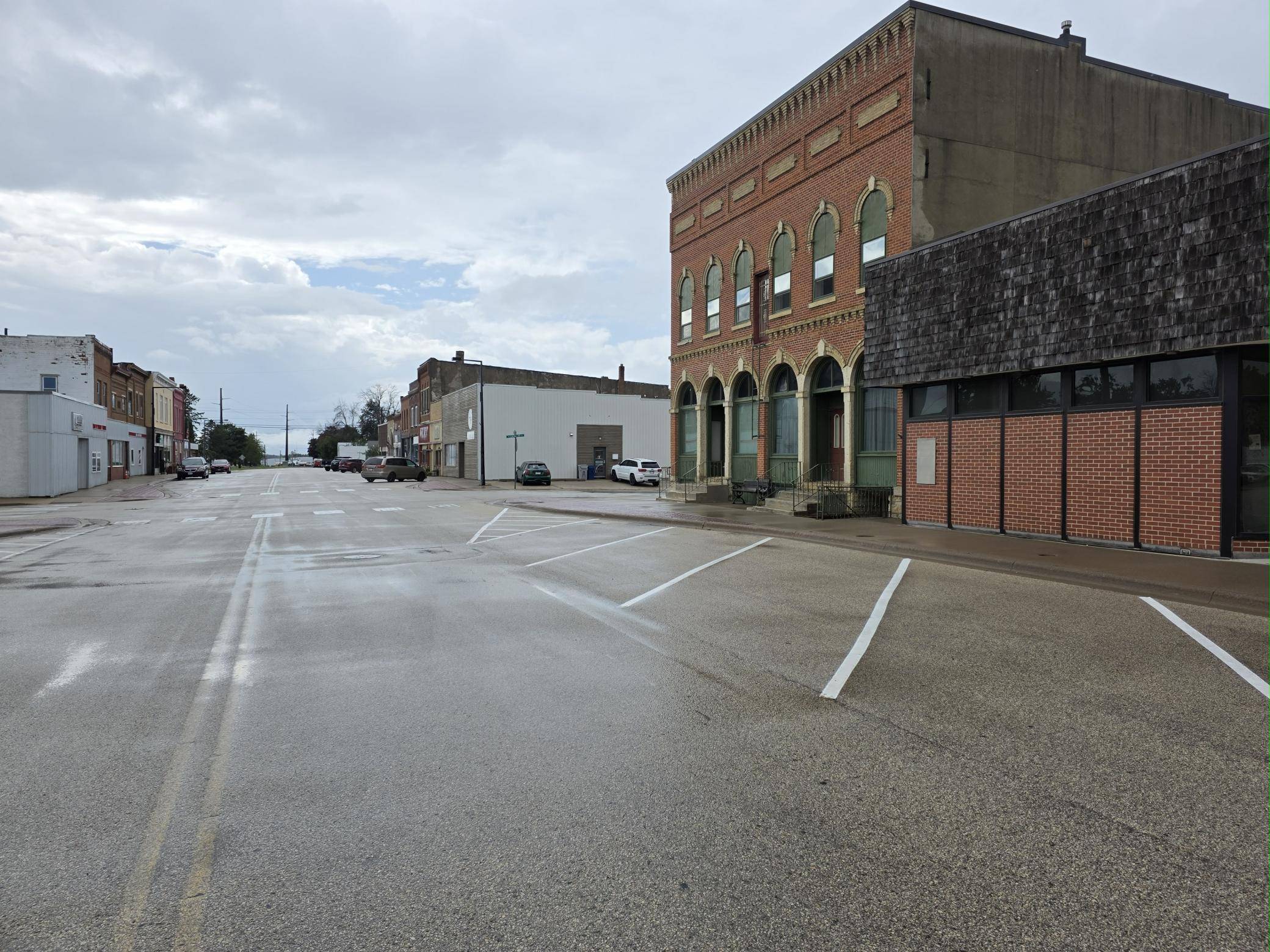 20 E Main ST, Dodge Center, MN 55927