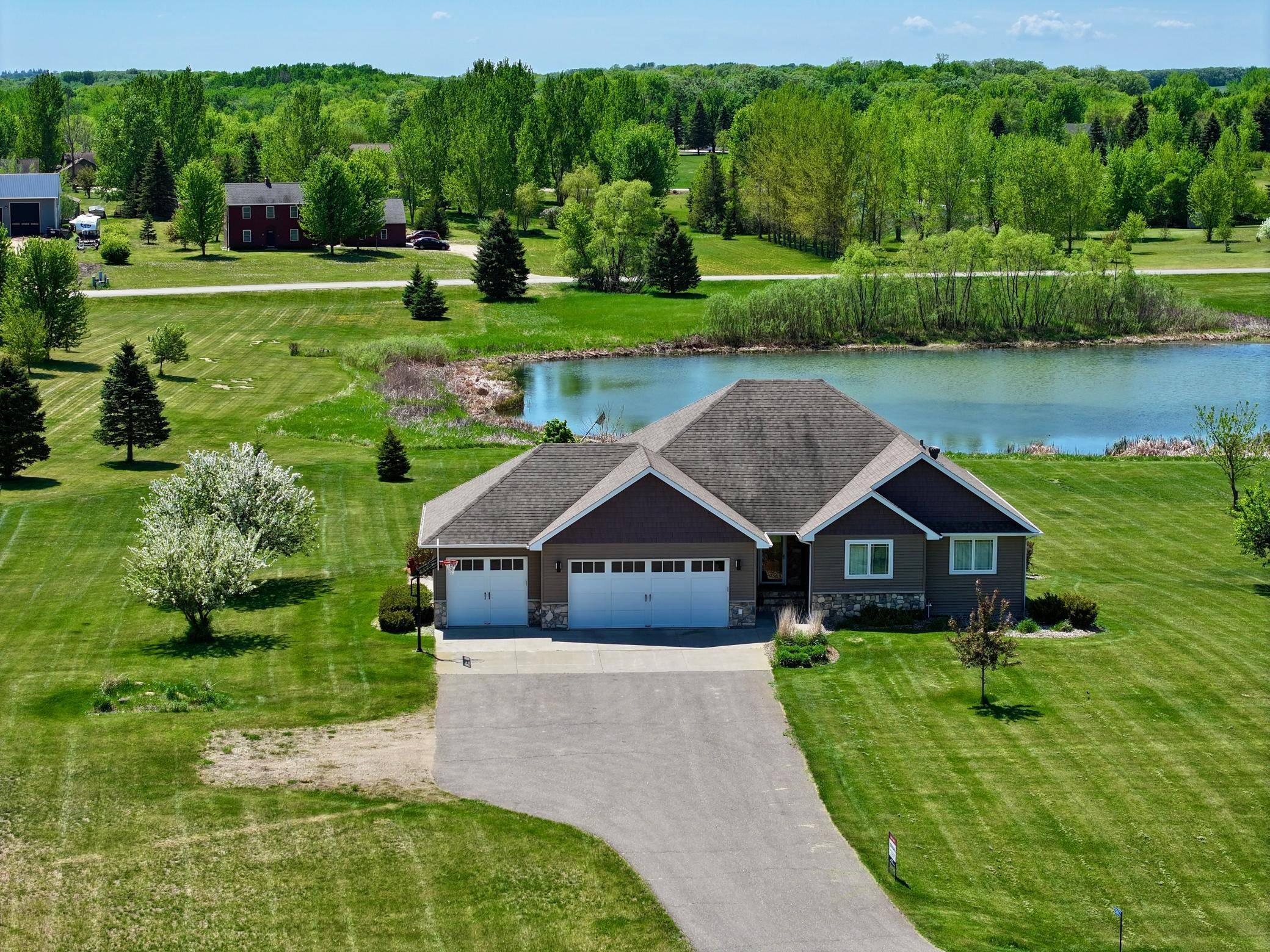23672 Highland TRL, Fergus Falls, MN 56537