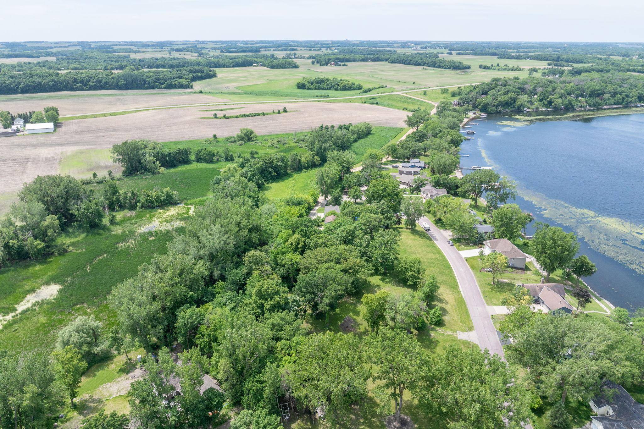 707 Tetonka View DR, Waterville, MN 56096