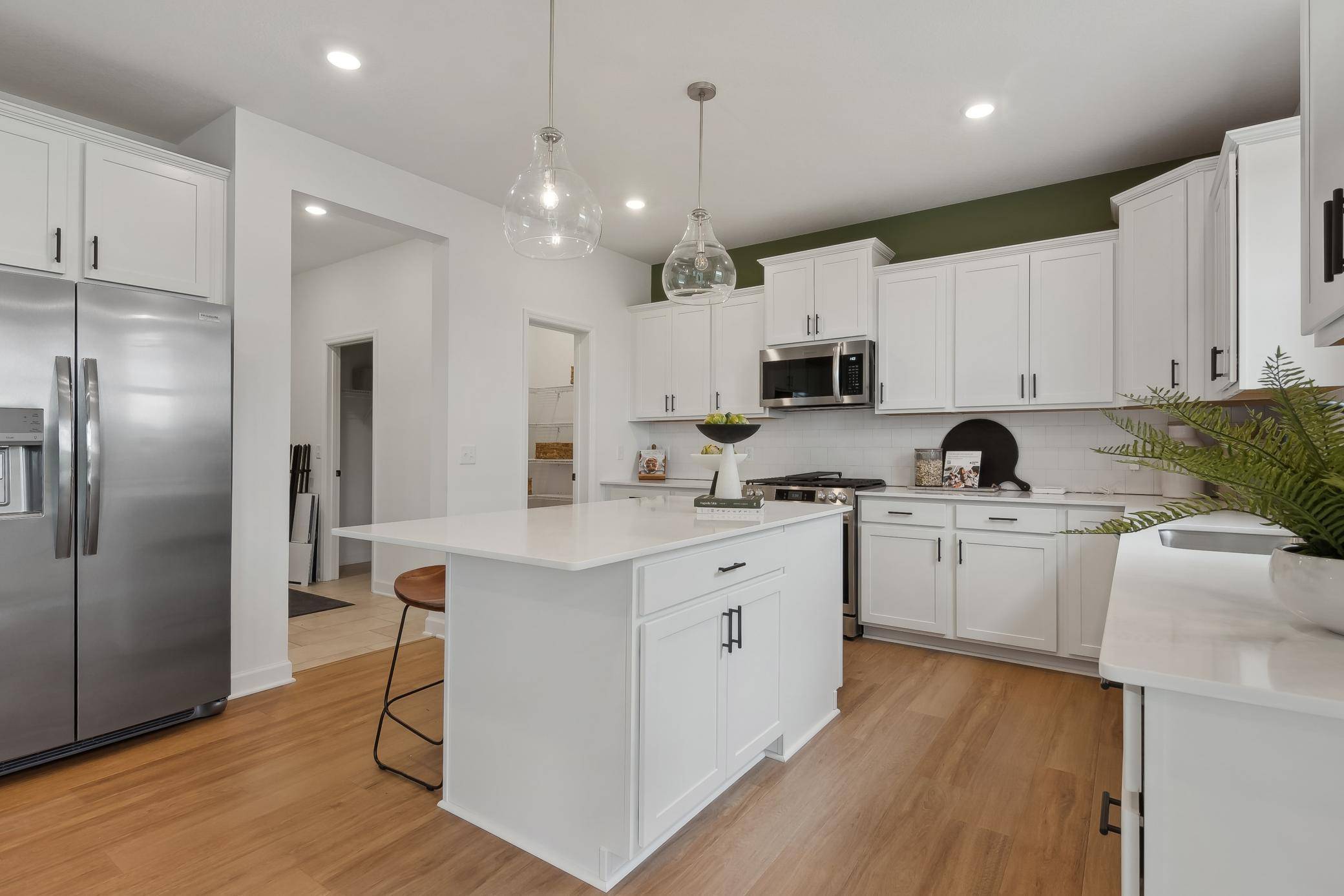 9481 Lydia LN, Elko New Market, MN 55020