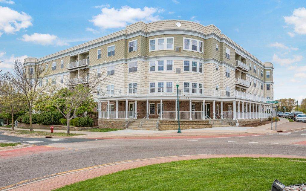 114200 Hundertmark RD #110, Chaska, MN 55318