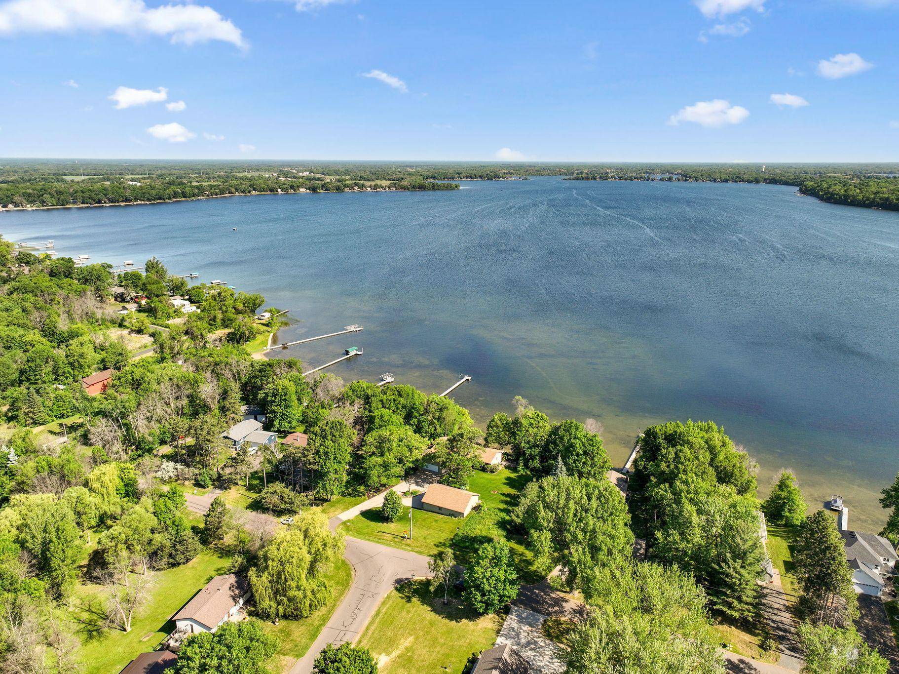 10400 Kismet ISLE, Chisago City, MN 55013
