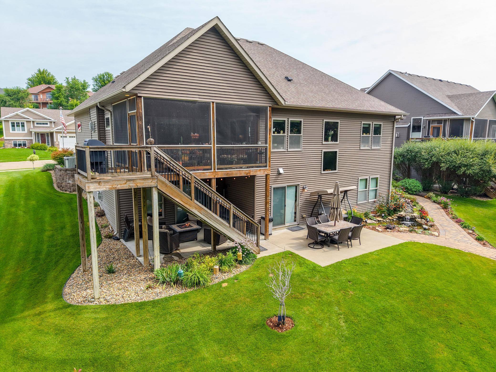 2990 Stone Park DR NE, Rochester, MN 55906