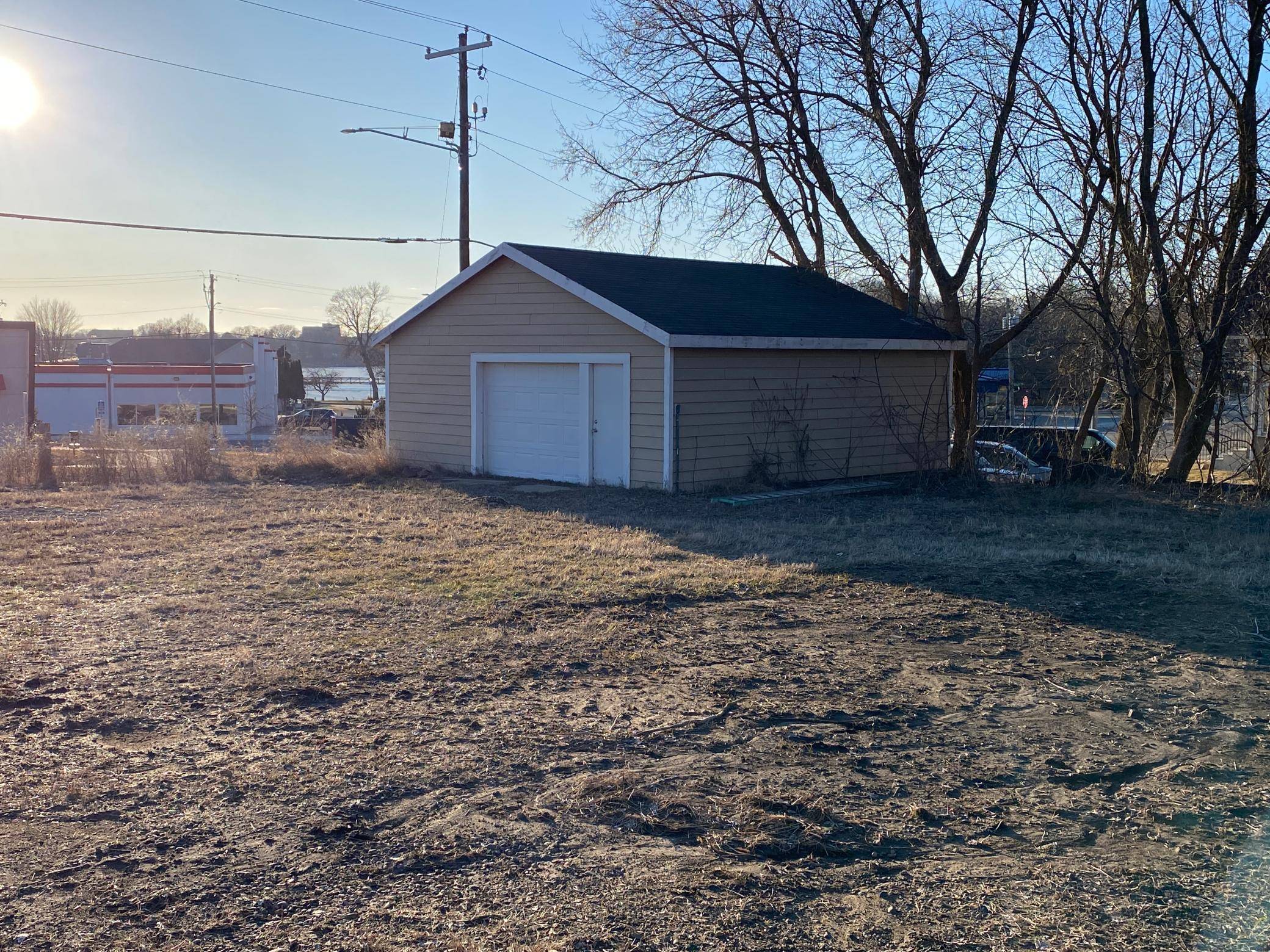 817 Marshall ST, Albert Lea, MN 56007
