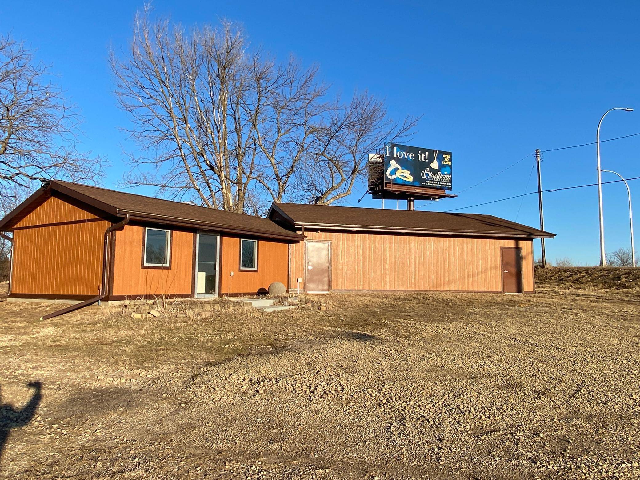 817 Marshall ST, Albert Lea, MN 56007