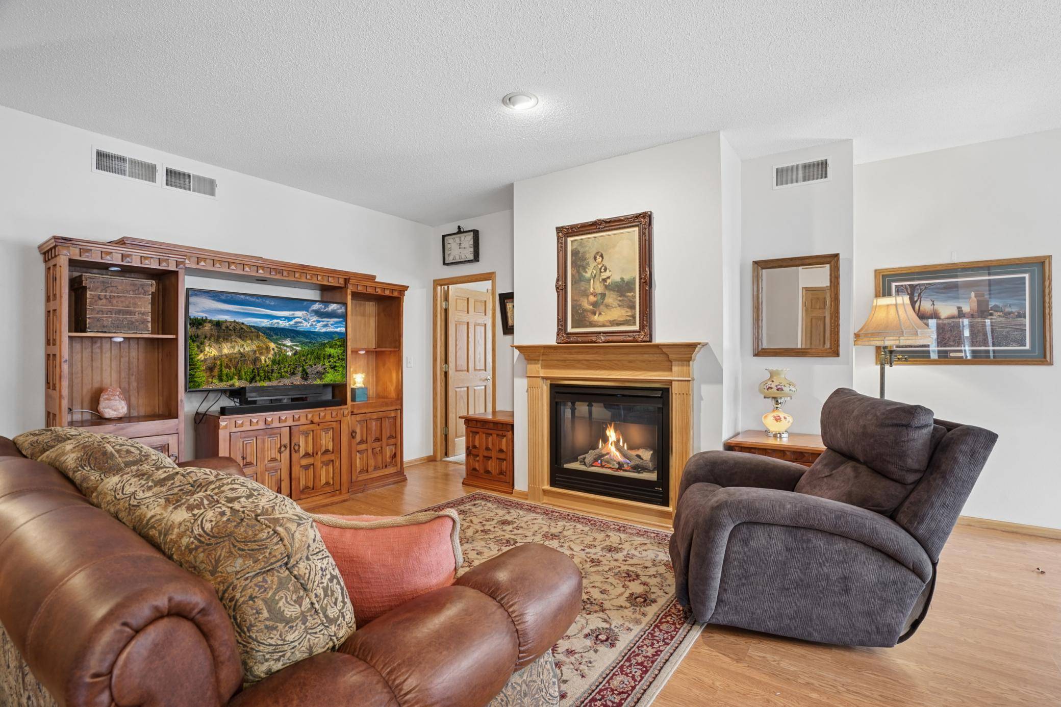 124 Bluebird LN, Clearwater, MN 55320