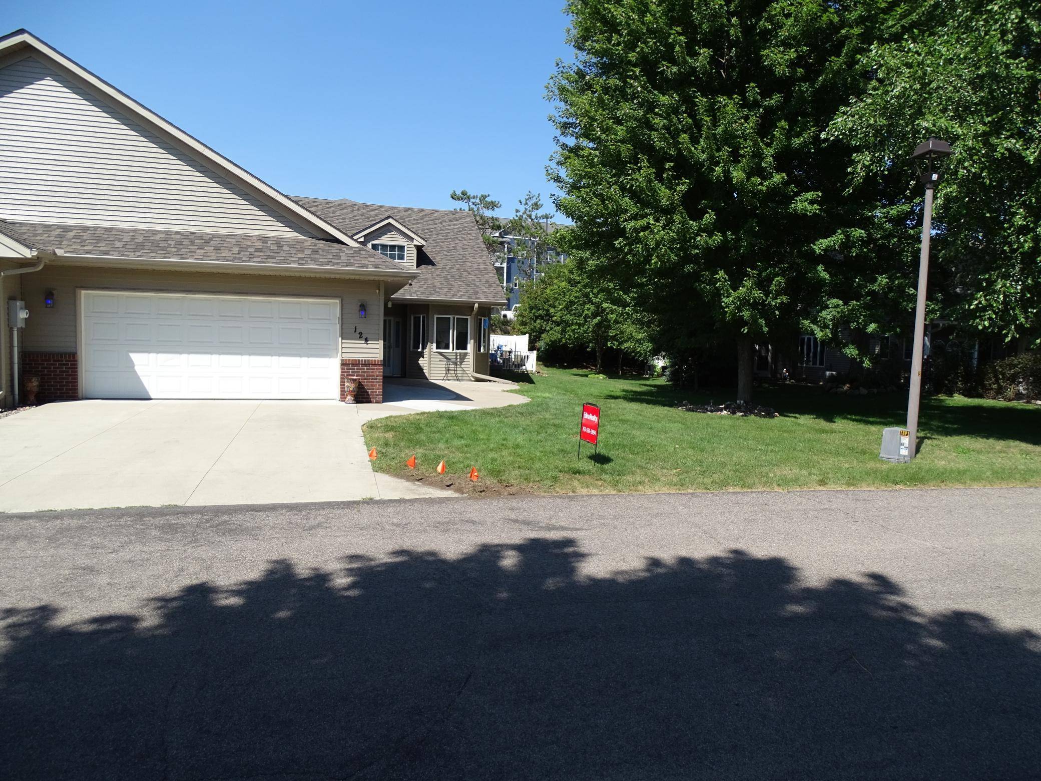 124 Bluebird LN, Clearwater, MN 55320