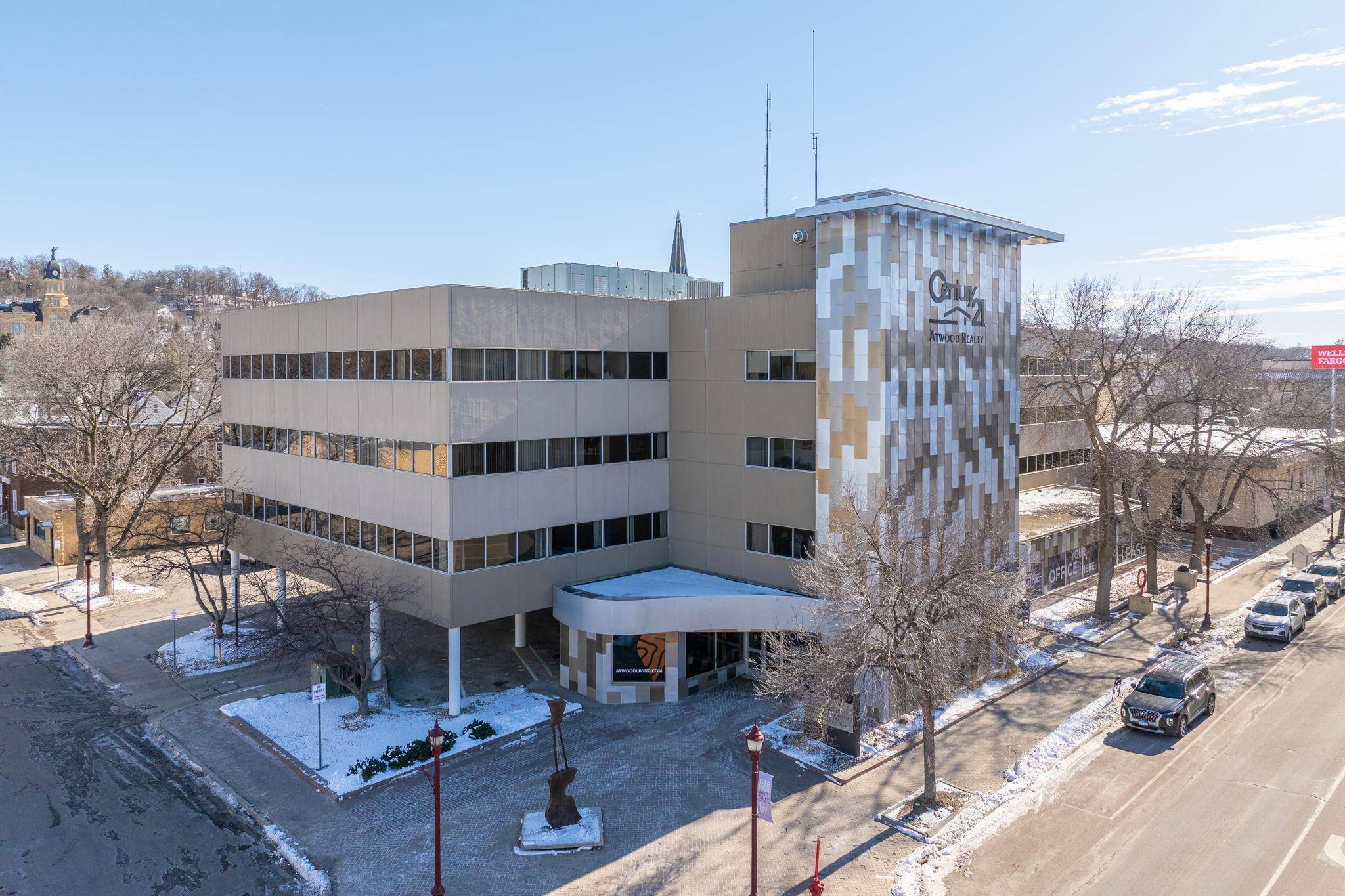 209 S 2nd ST, Mankato, MN 56001
