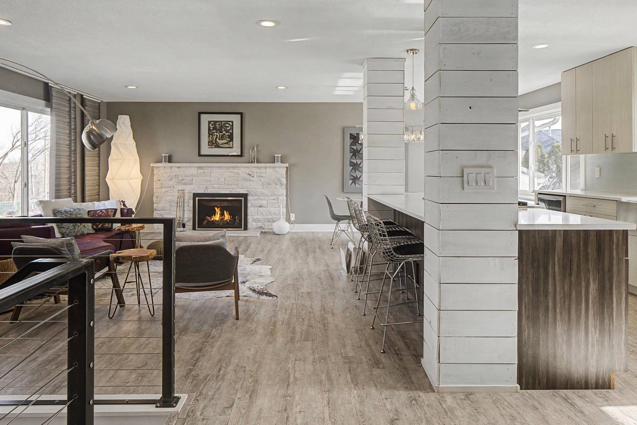 6725 Valley View RD, Edina, MN 55439