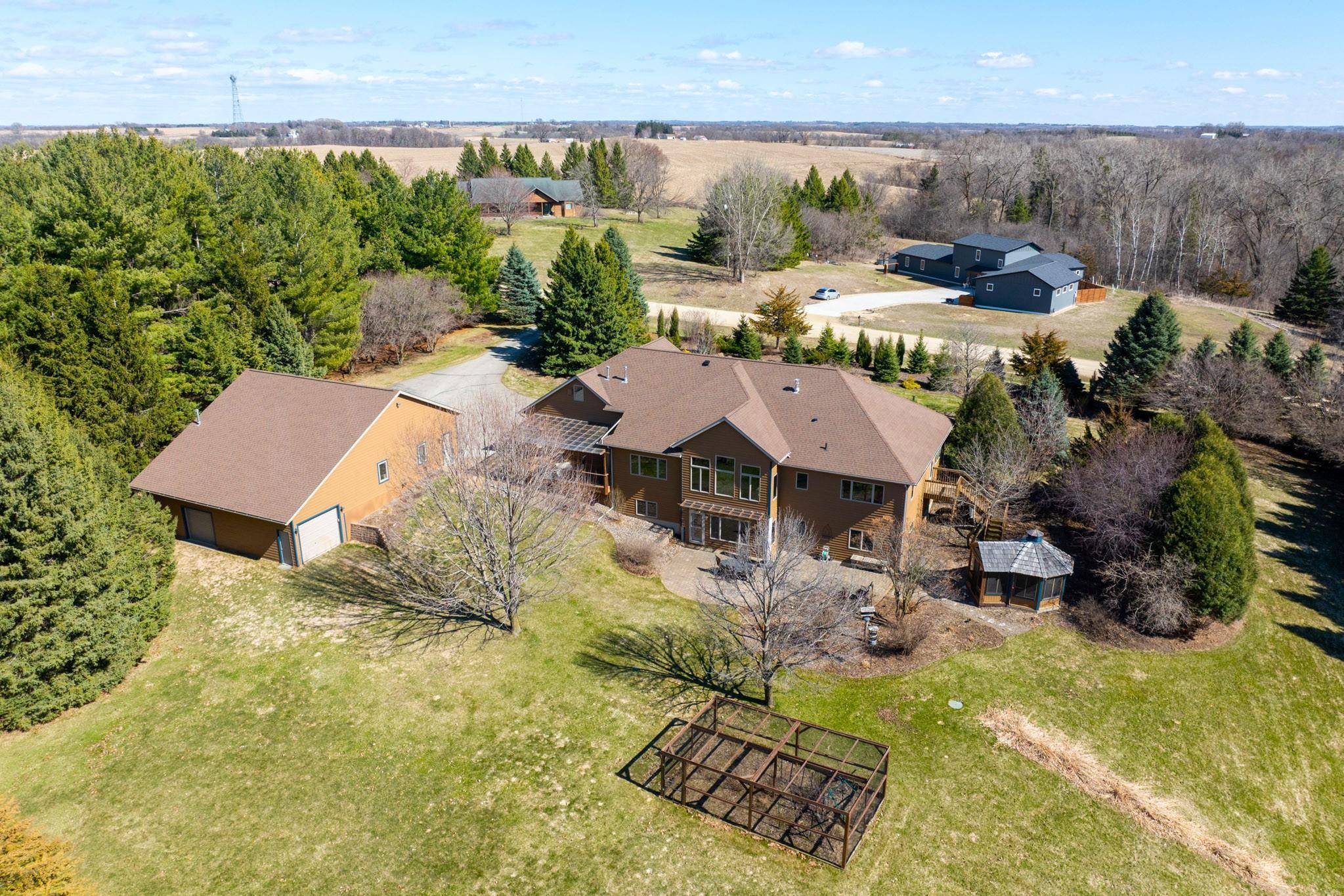30915 Hay Creek Hills DR, Red Wing, MN 55066
