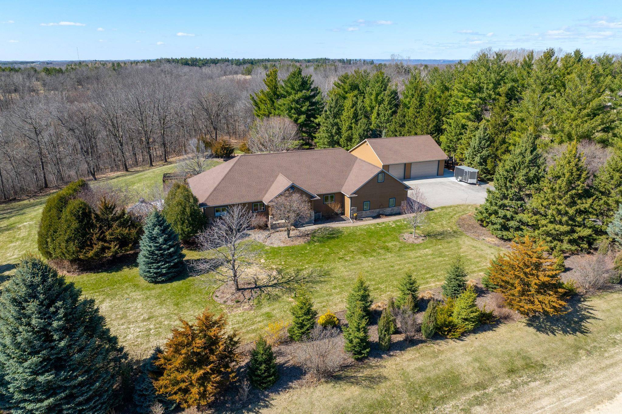 30915 Hay Creek Hills DR, Red Wing, MN 55066