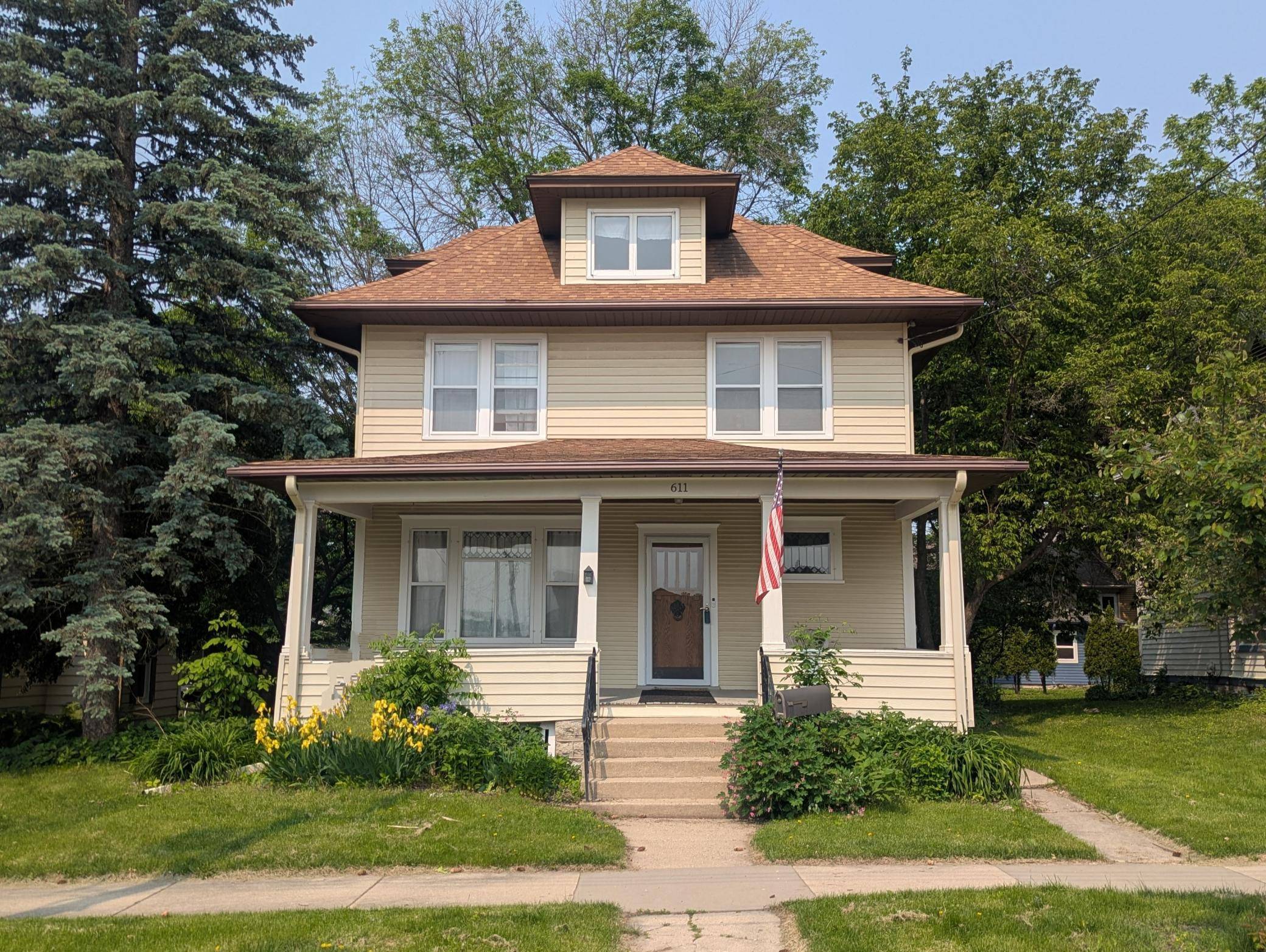 611 5th AVE SW, Rochester, MN 55902