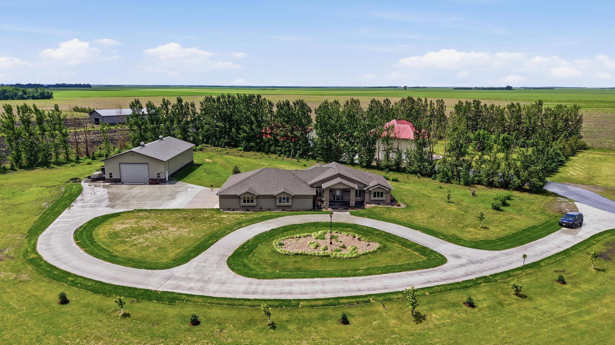 16496 42nd ST SE, Mapleton, ND 58059