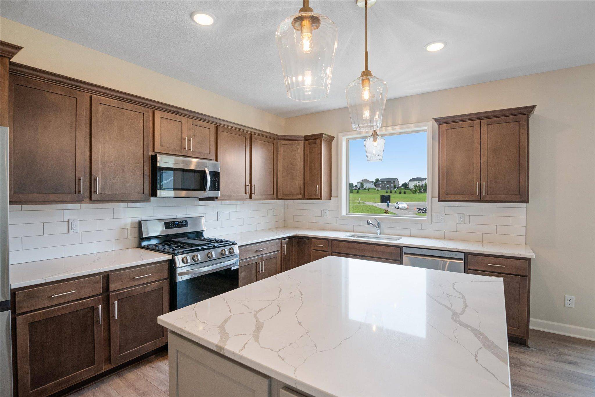 8082 180th Street W, Lakeville, MN 55044