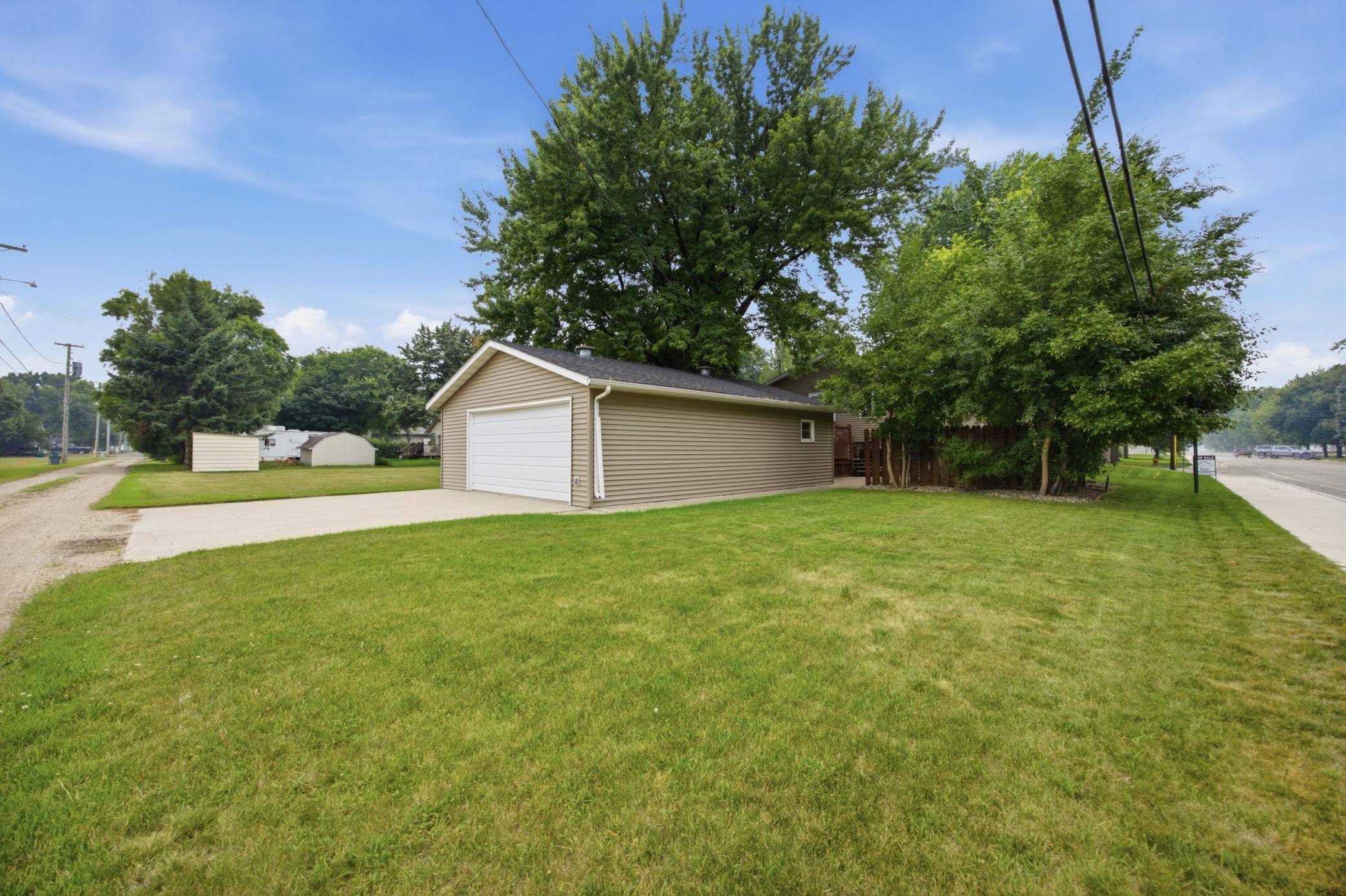 1211 Hall AVE, Breckenridge, MN 56520