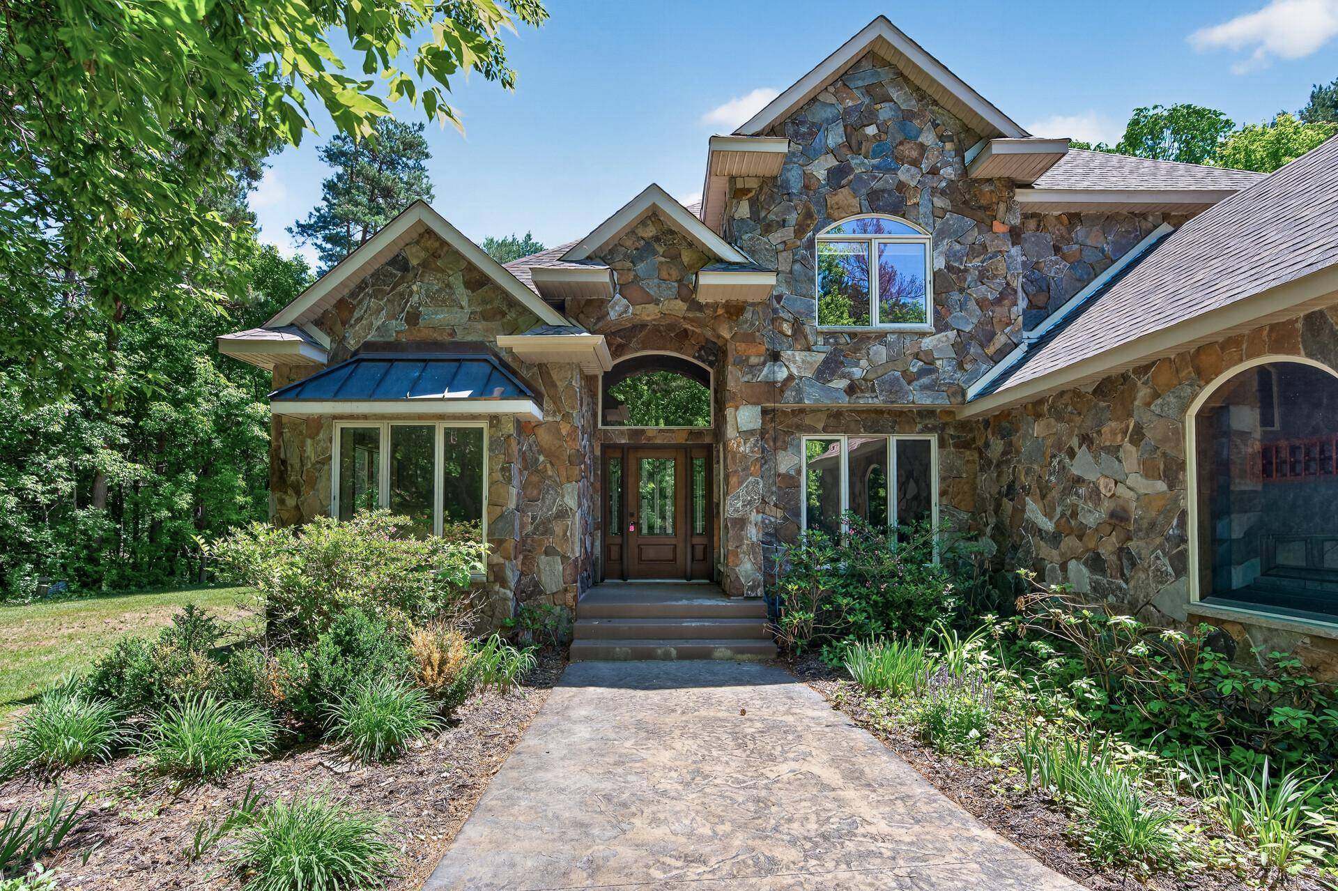 26563 Woodlands Pkwy, Zimmerman, MN 55398