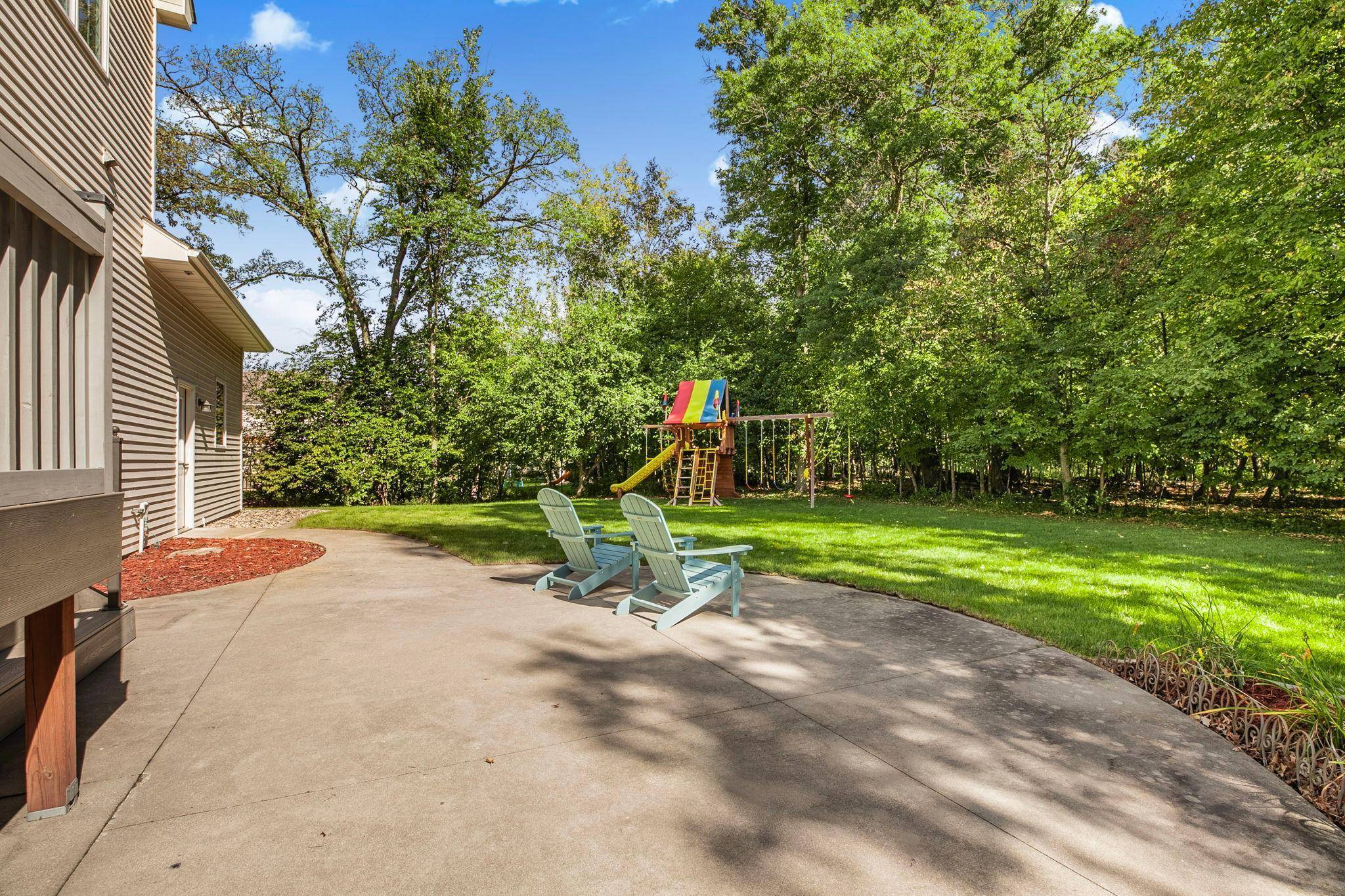 1612 Blackberry CIR, Sartell, MN 56377