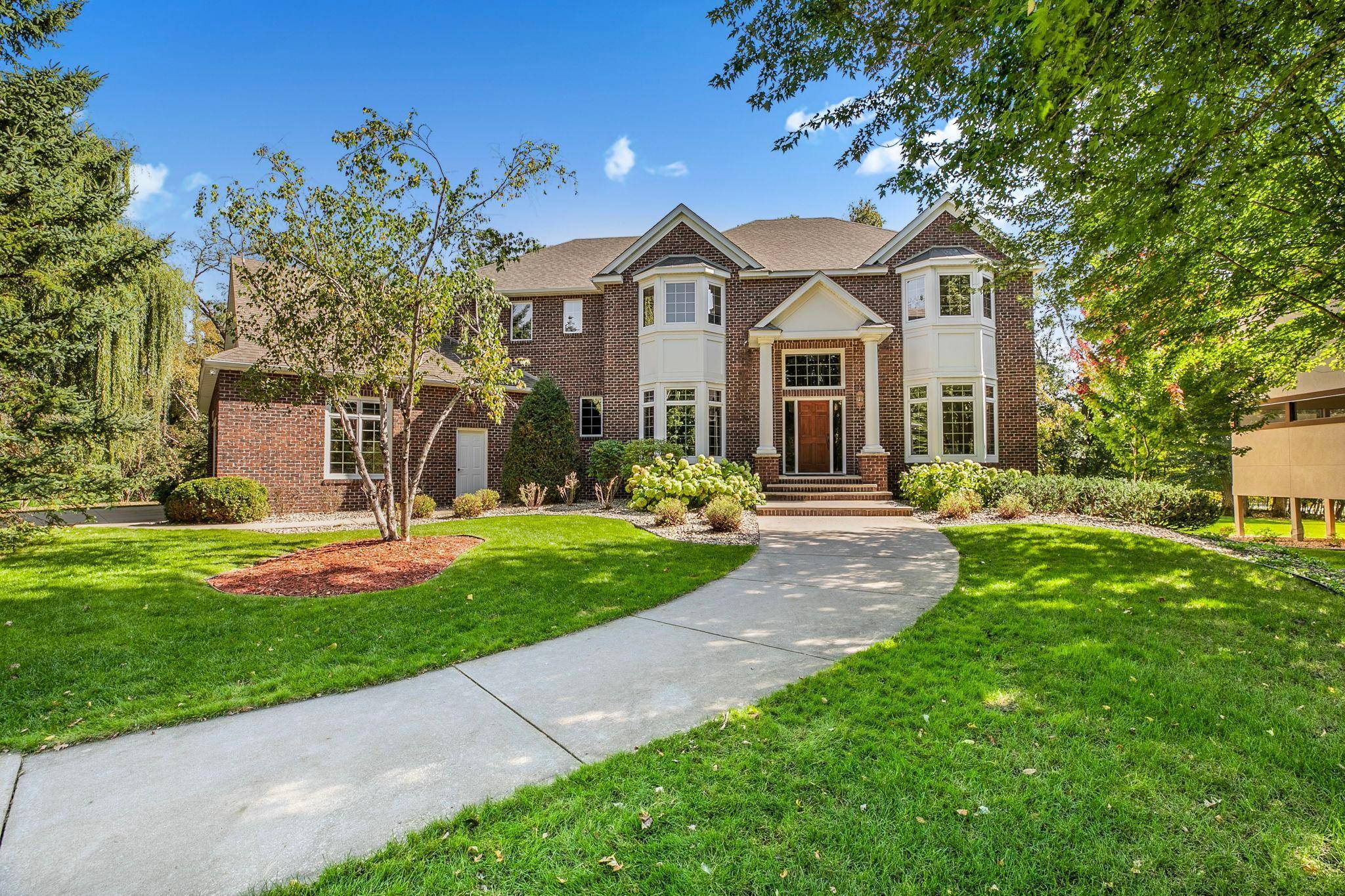 1612 Blackberry CIR, Sartell, MN 56377