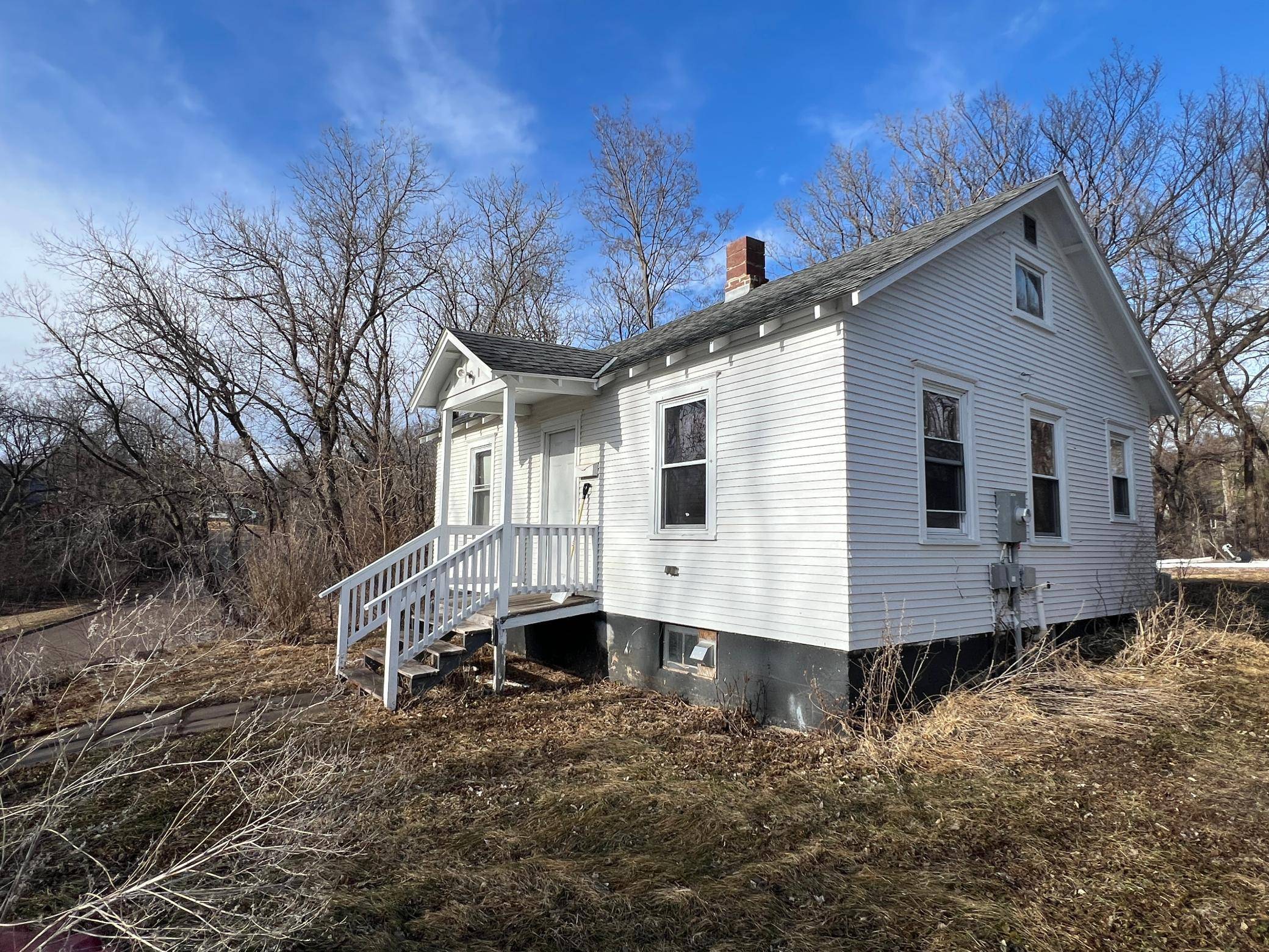 316 5th ST NW, Ortonville, MN 56278
