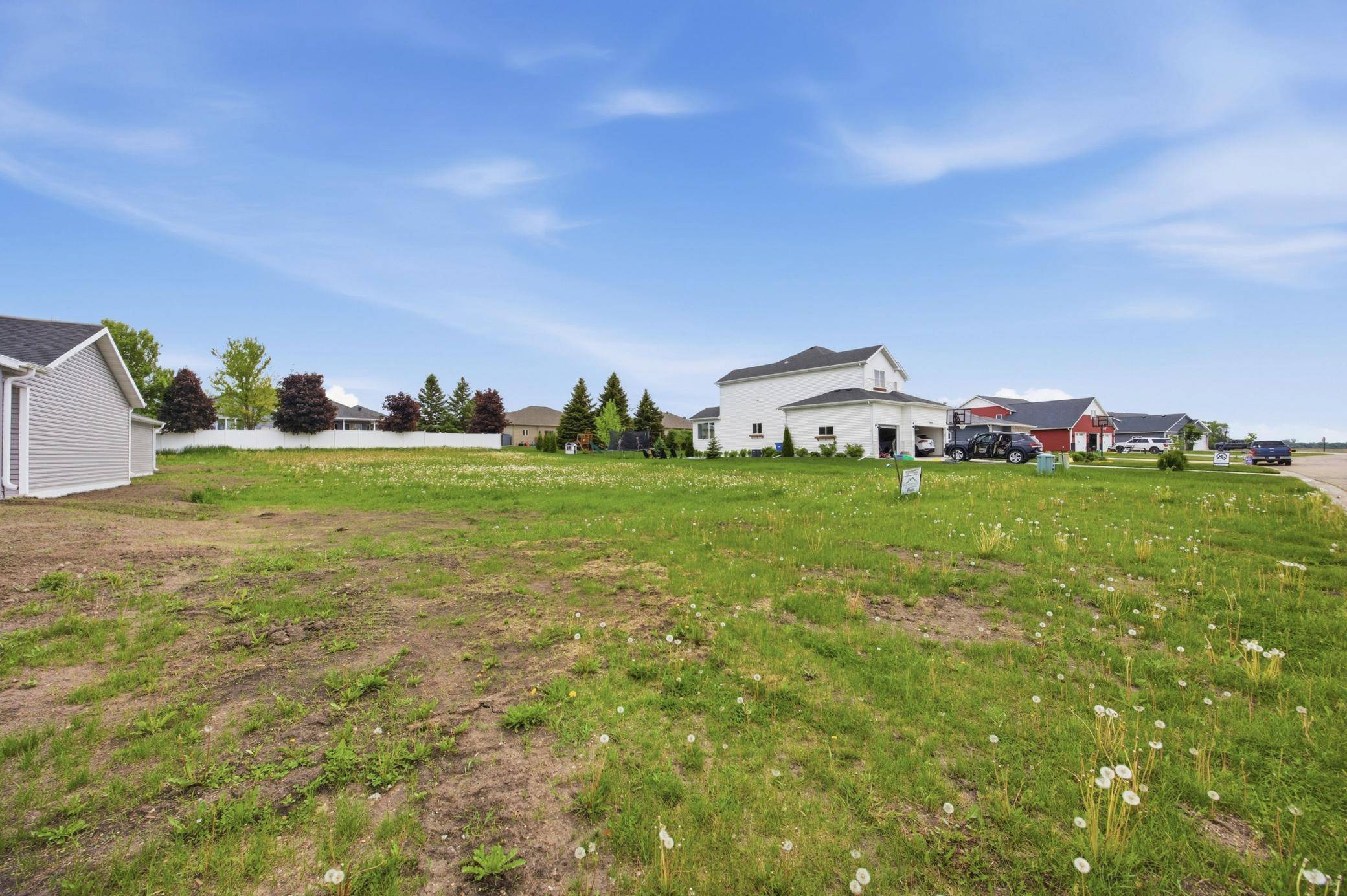 2327 Nature LN, Hawley, MN 56549