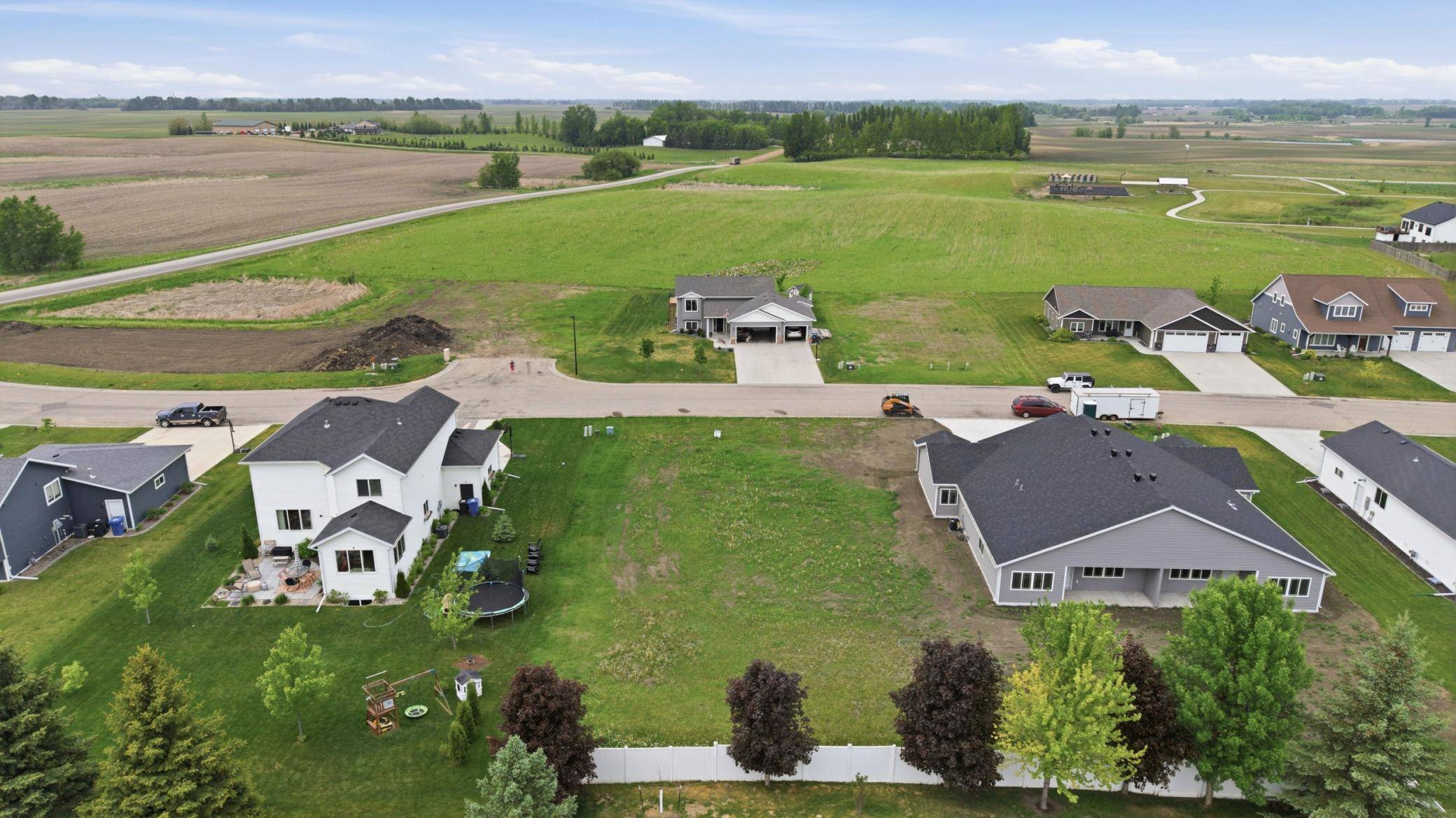 2327 Nature LN, Hawley, MN 56549